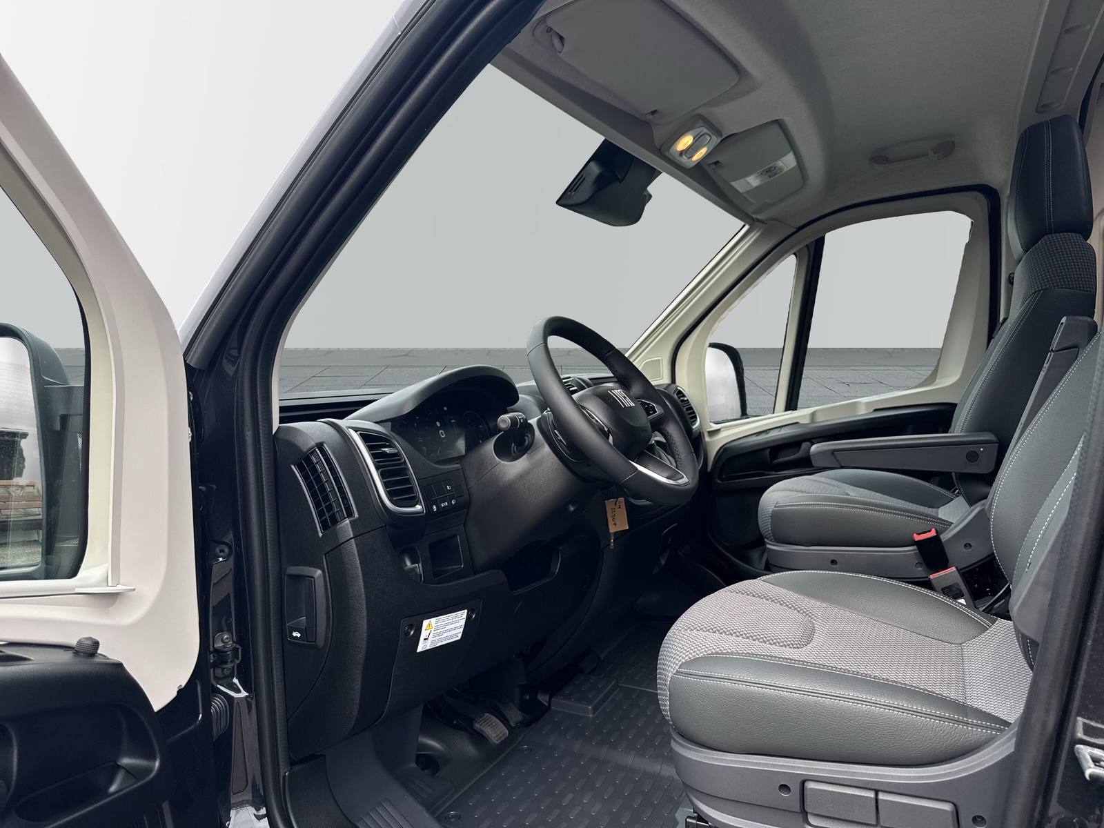 TOURNE MOBIL 6.4 Cruise - Heavy Chassis 180 PS-image-7