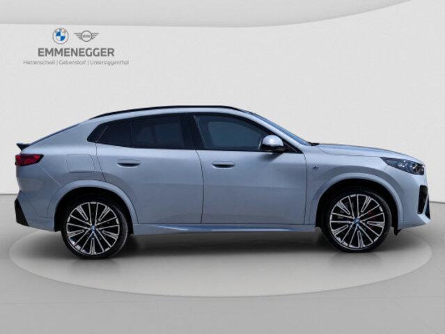 BMW iX2 U10 30 xDrive-image-4