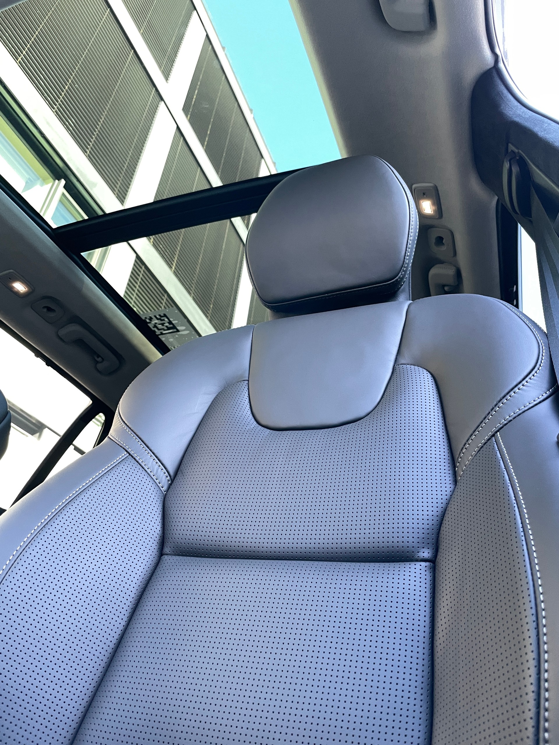 VOLVO XC90 T8 eAWD PluginHybrid Ultra Dark Geartronic-image-12