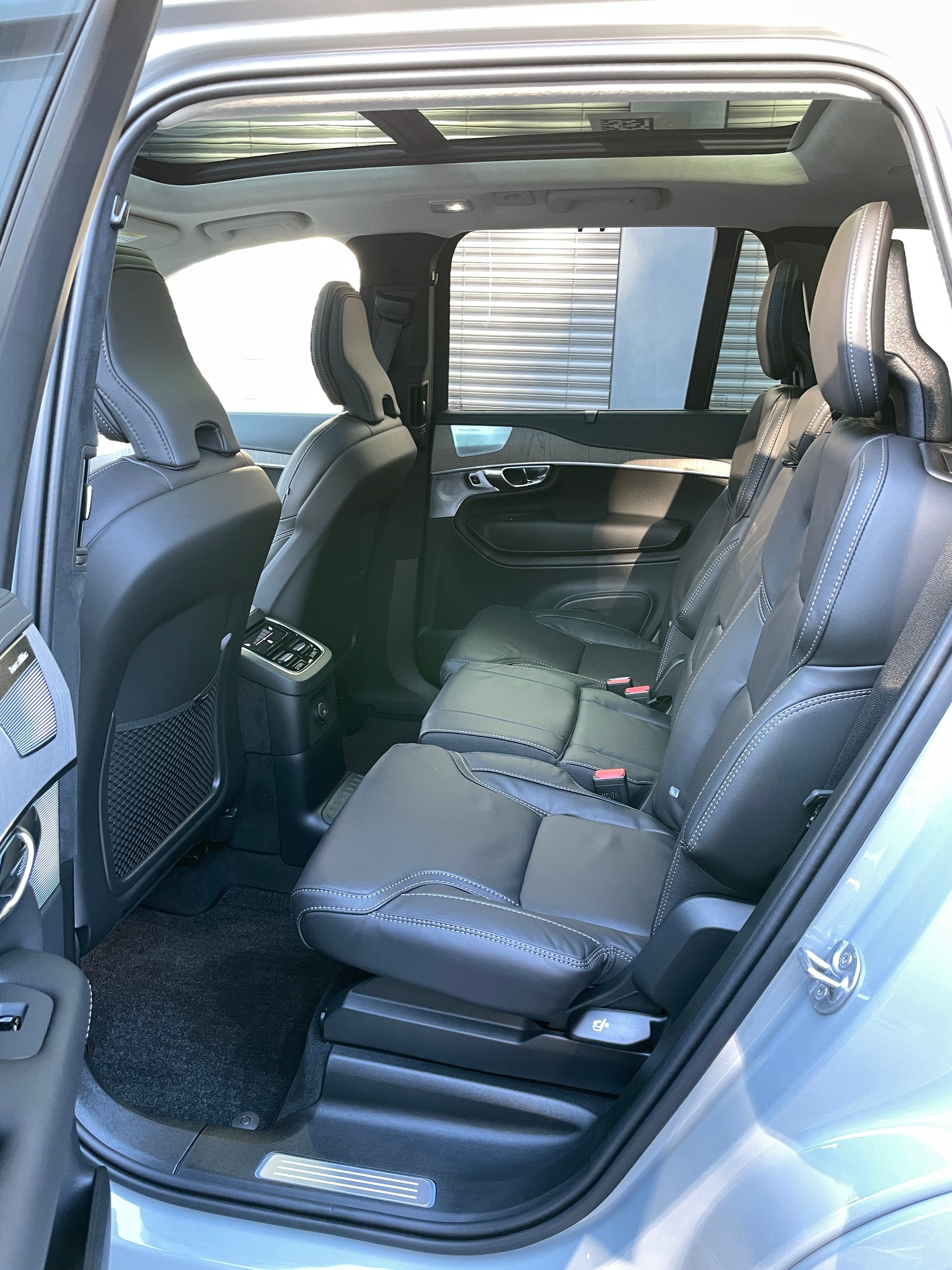 VOLVO XC90 T8 eAWD PluginHybrid Ultra Dark Geartronic-image-15