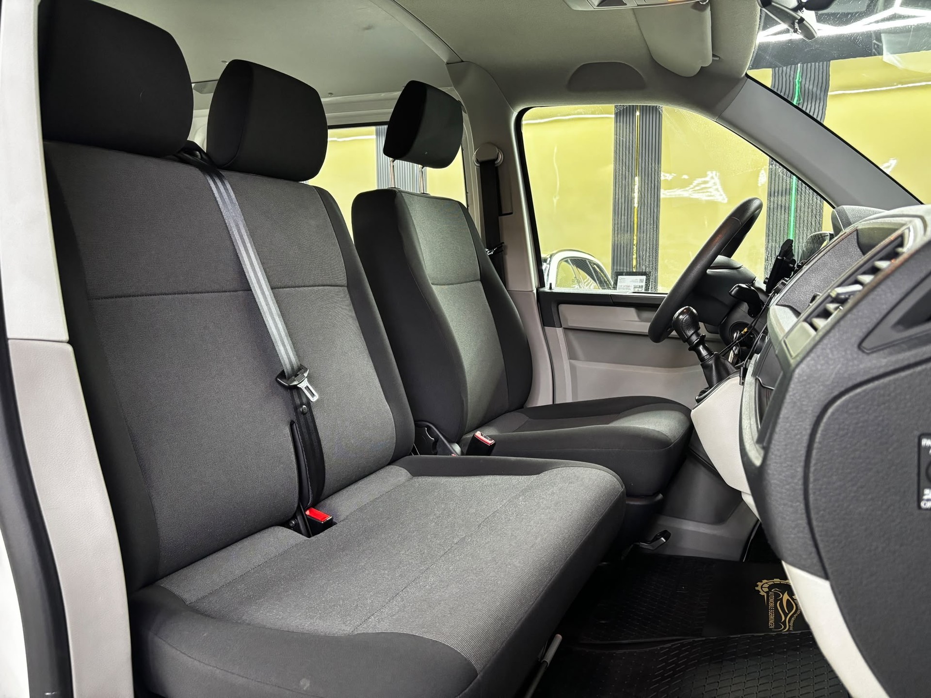 VW T6 2.0 TDI-image-9