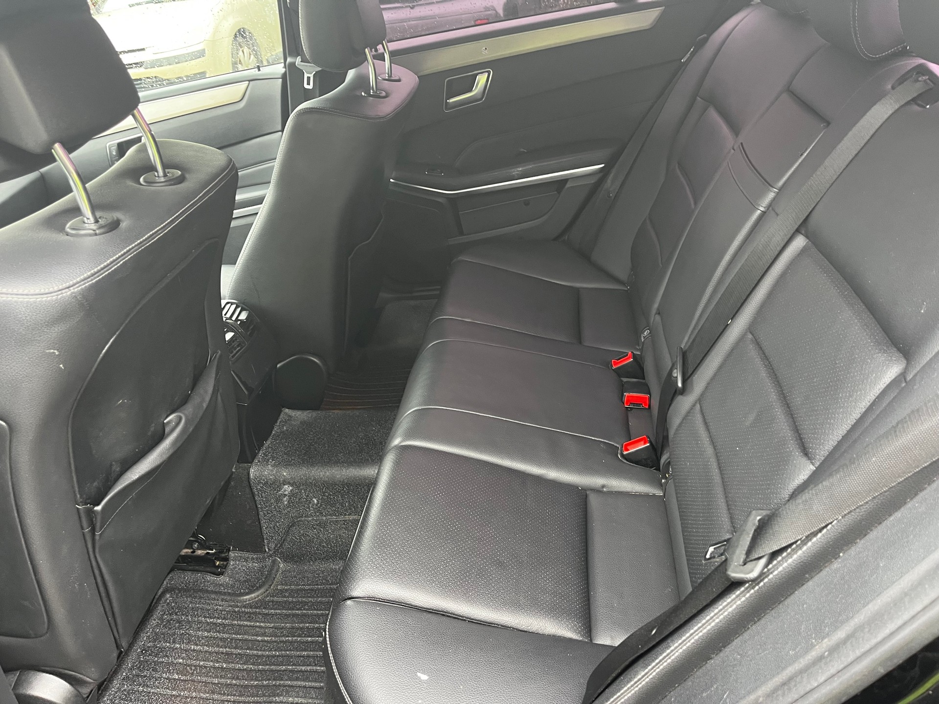 MERCEDES-BENZ E 200 BlueTEC 7G-Tronic-image-8