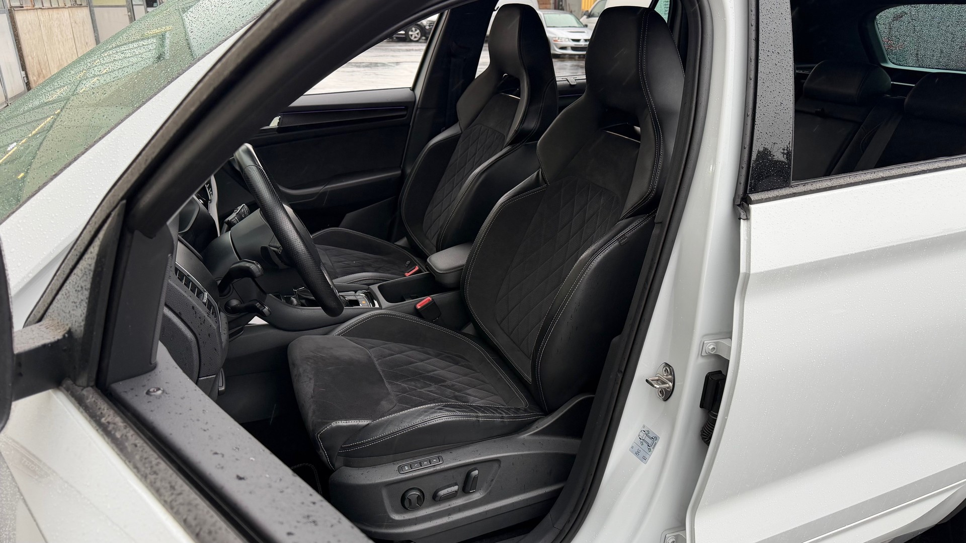 SKODA Kodiaq 2.0 TSI Sport Line DSG 4x4-image-10