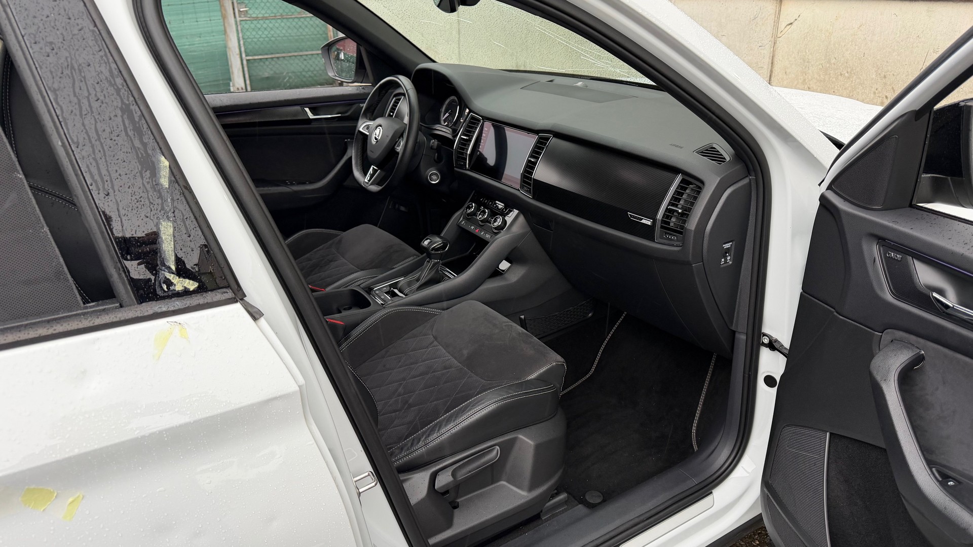 SKODA Kodiaq 2.0 TSI Sport Line DSG 4x4-image-12
