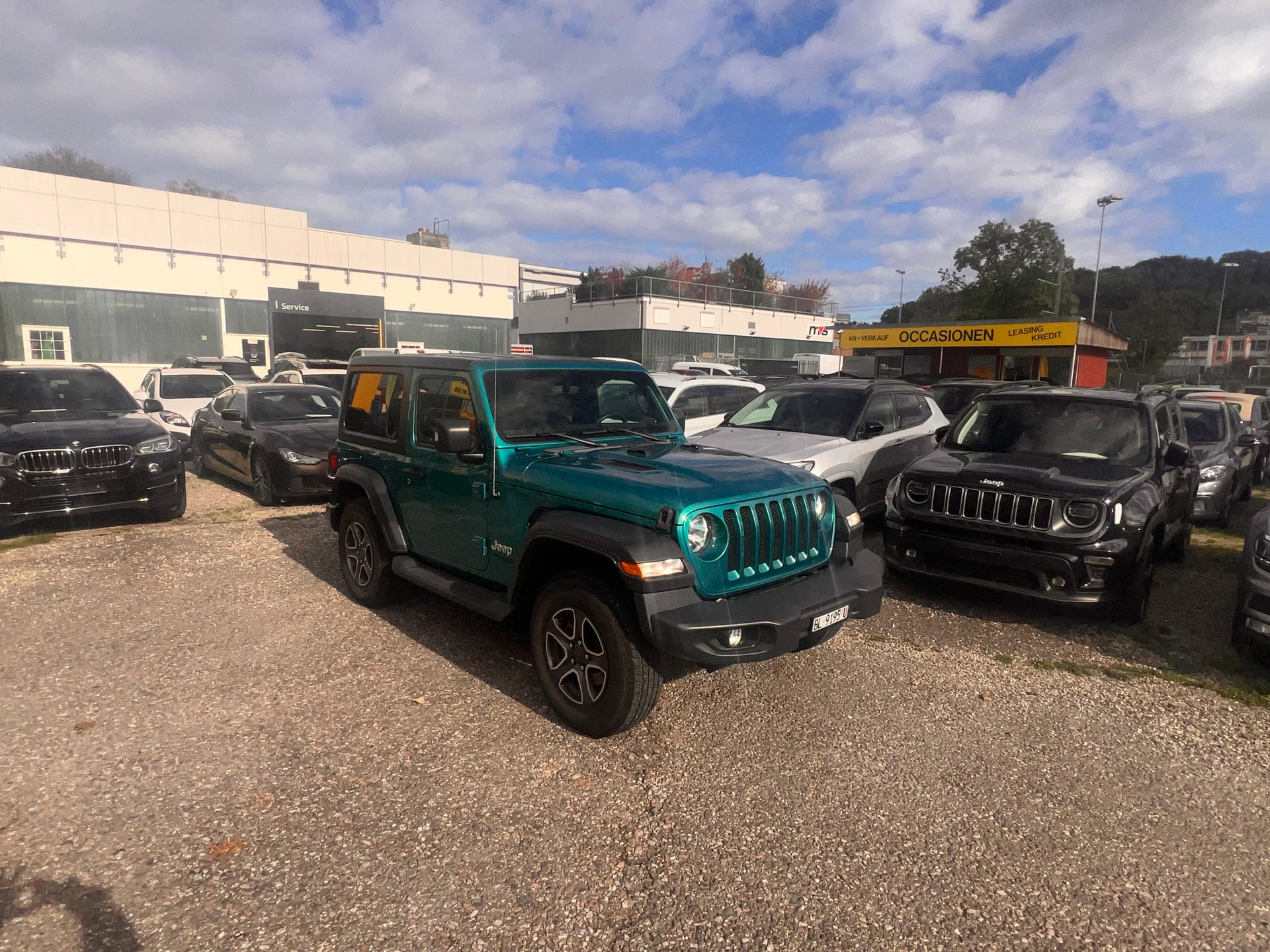 JEEP Wrangler 2.2MJ Sport Automatic-showroom-element-2