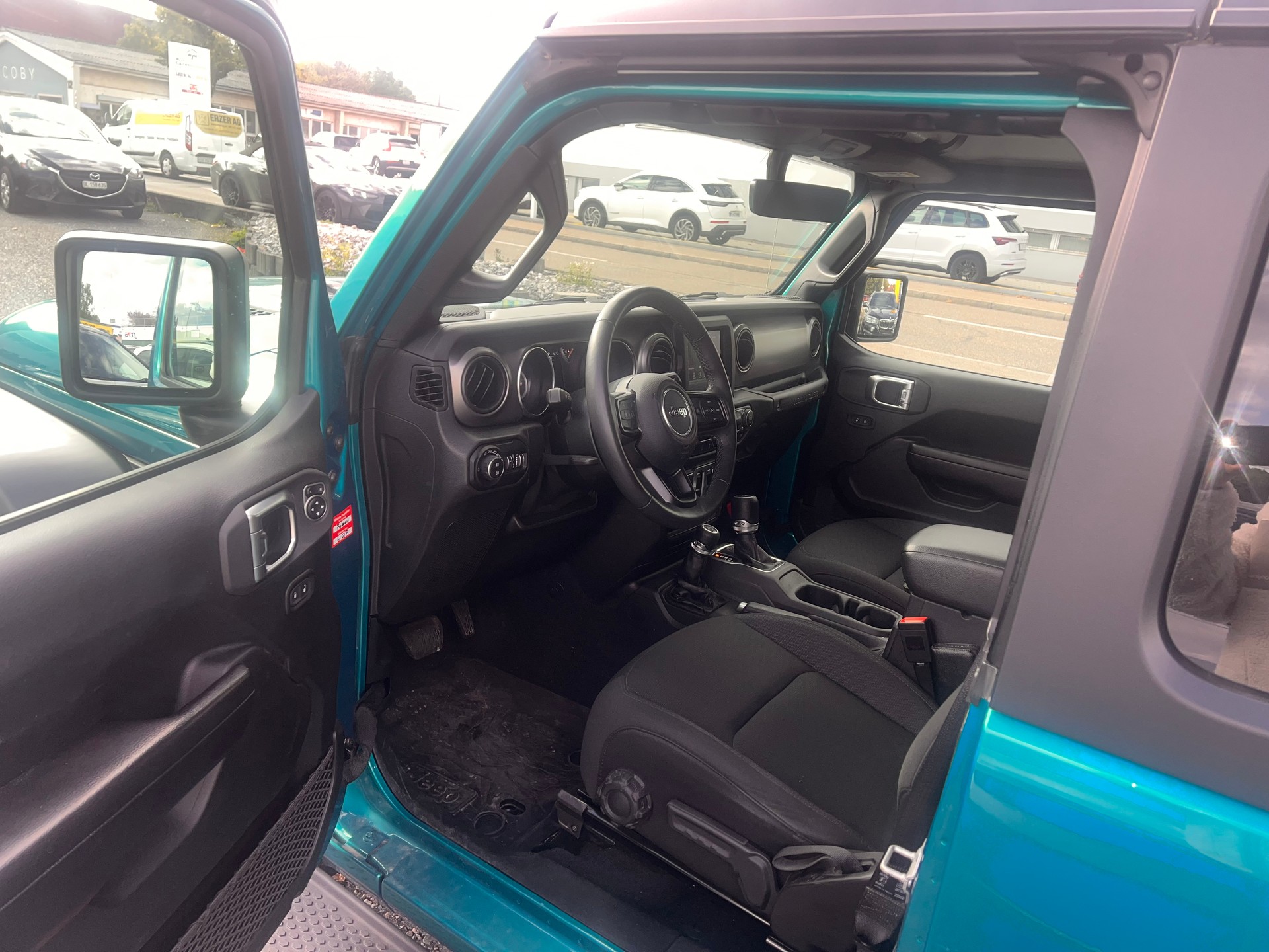 JEEP Wrangler 2.2MJ Sport Automatic-image-9