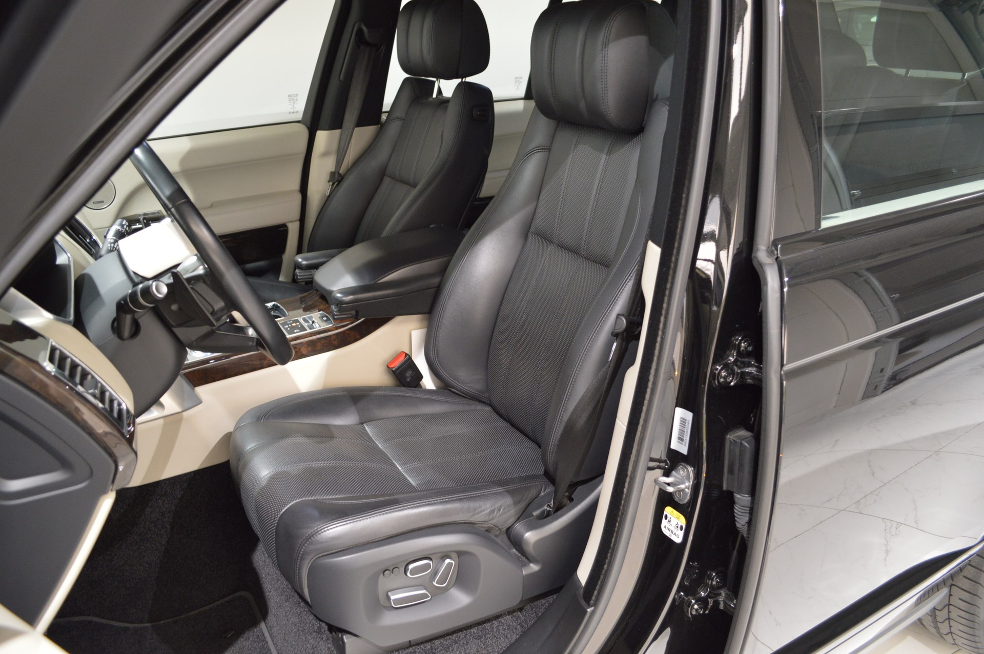 LAND ROVER Range Rover 4.4 SDV8 Vogue Automatic-image-4