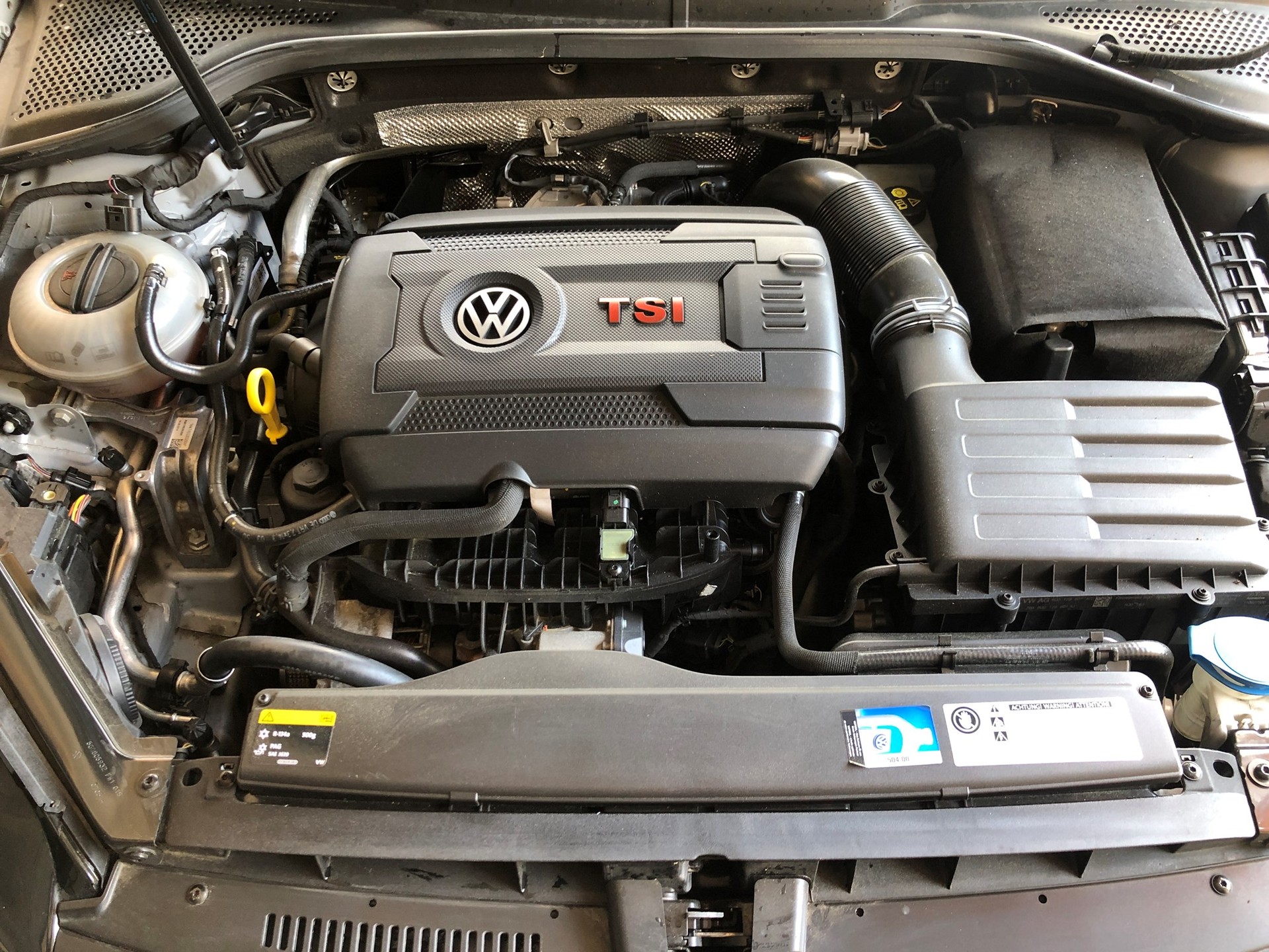 VW Golf 2.0 TSI GTI Performance-image-13