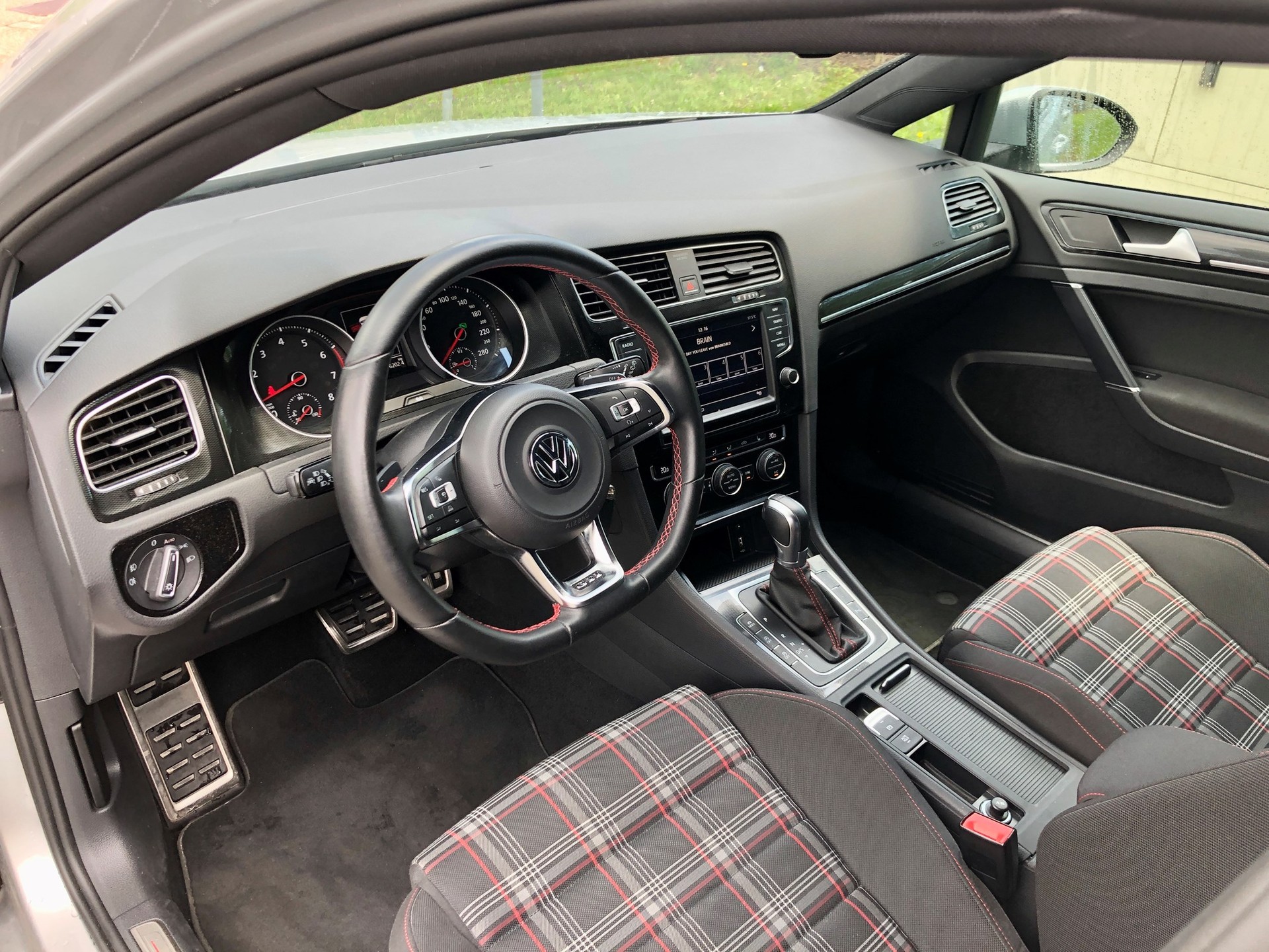 VW Golf 2.0 TSI GTI Performance-image-7