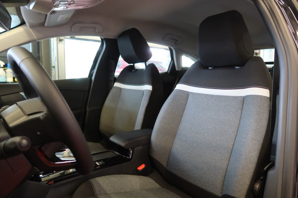 CITROEN C4 Electric Swiss Ed.-image-10