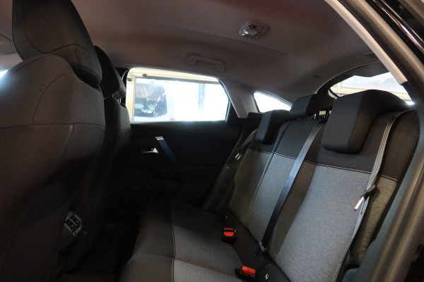 CITROEN C4 Electric Swiss Ed.-image-11