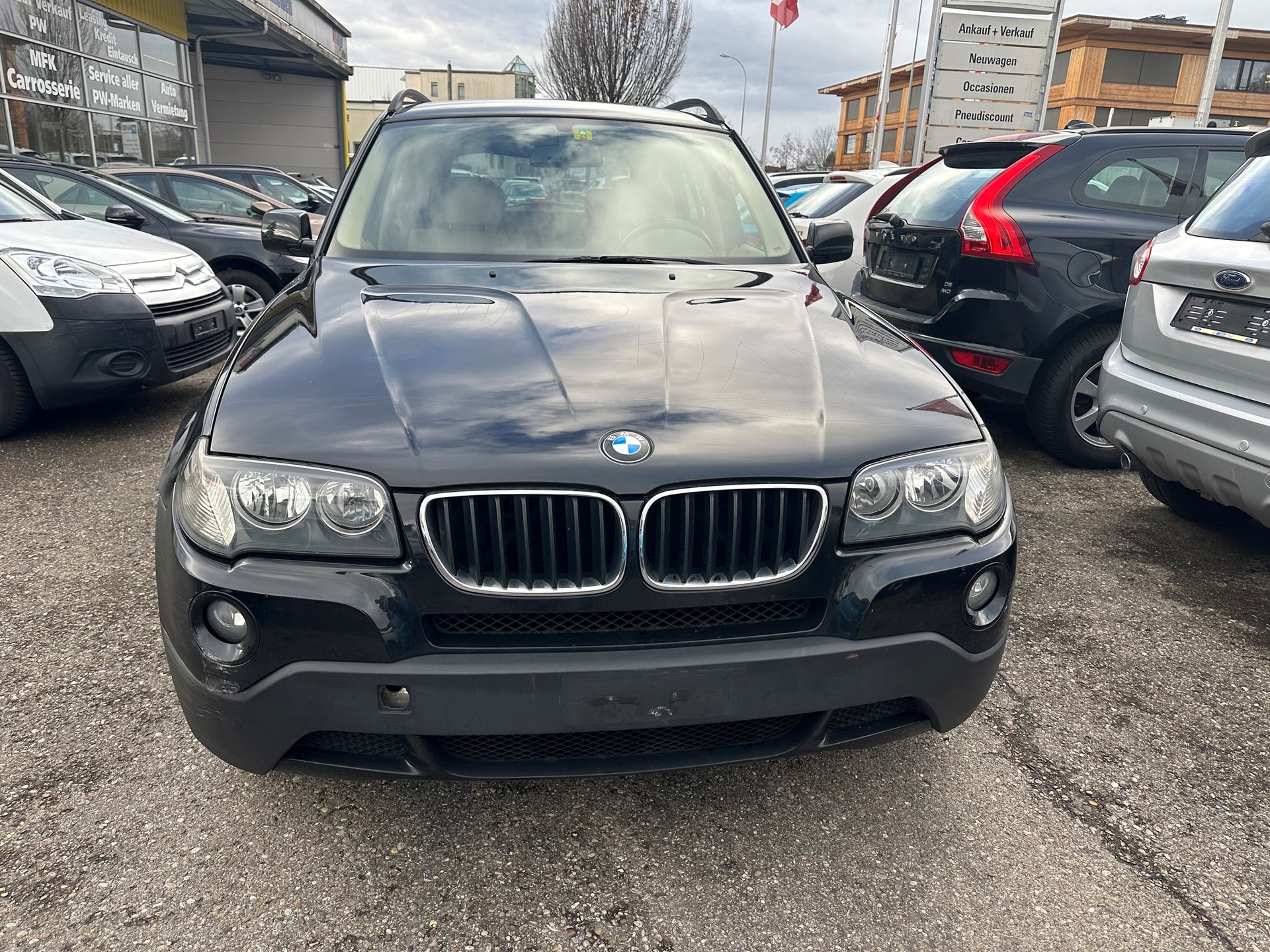 BMW X3 xDrive 20i Access-image-2
