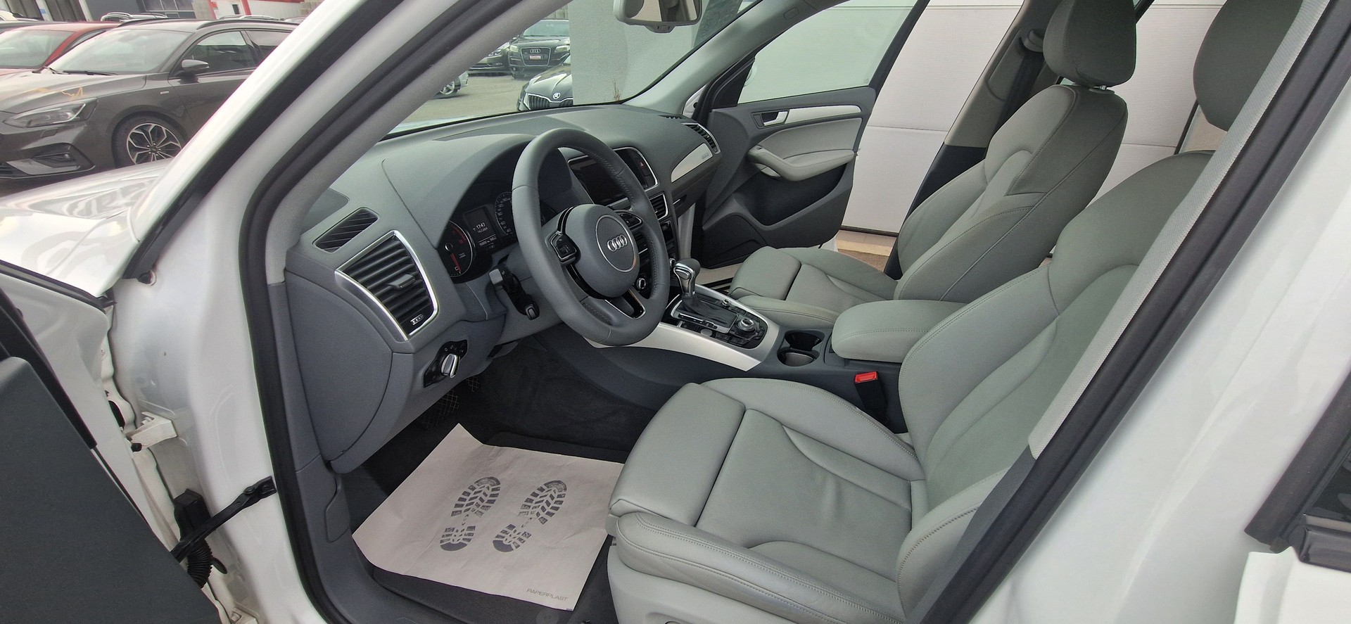 AUDI Q5 3.0 TFSI quattro tiptronic-image-6