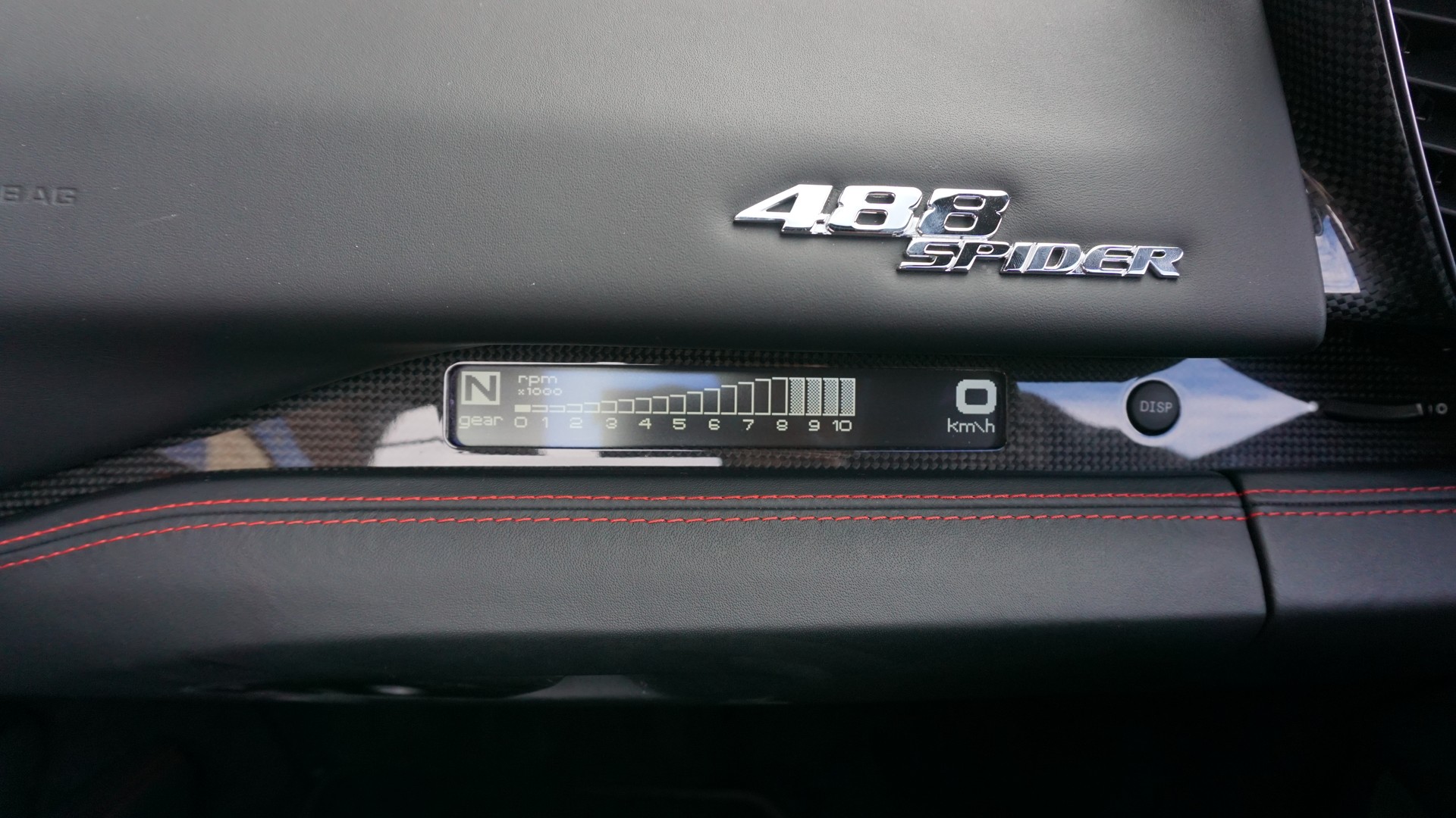 FERRARI 488 Spider 3.9 V8-image-24