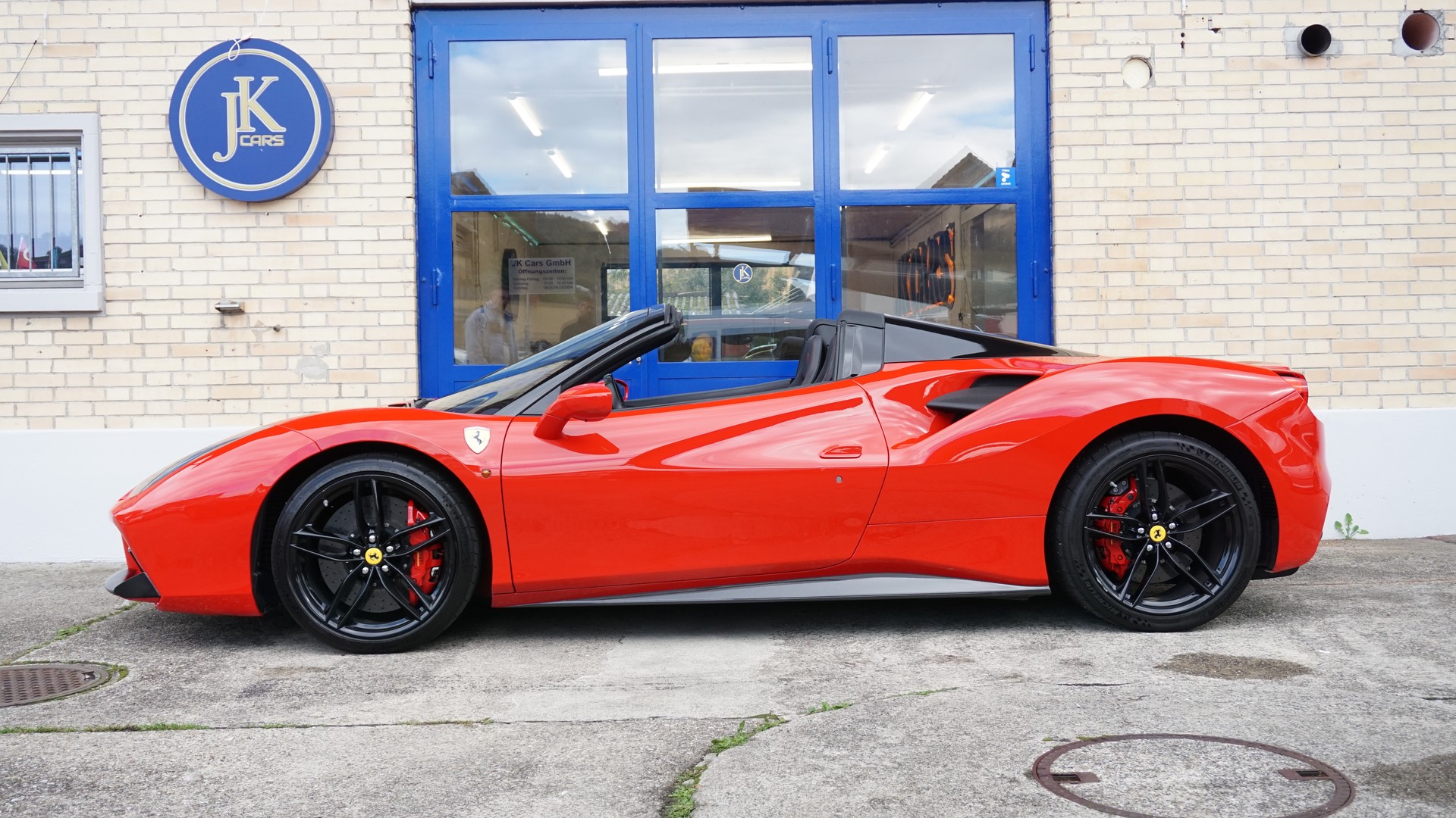 FERRARI 488 Spider 3.9 V8-image-9