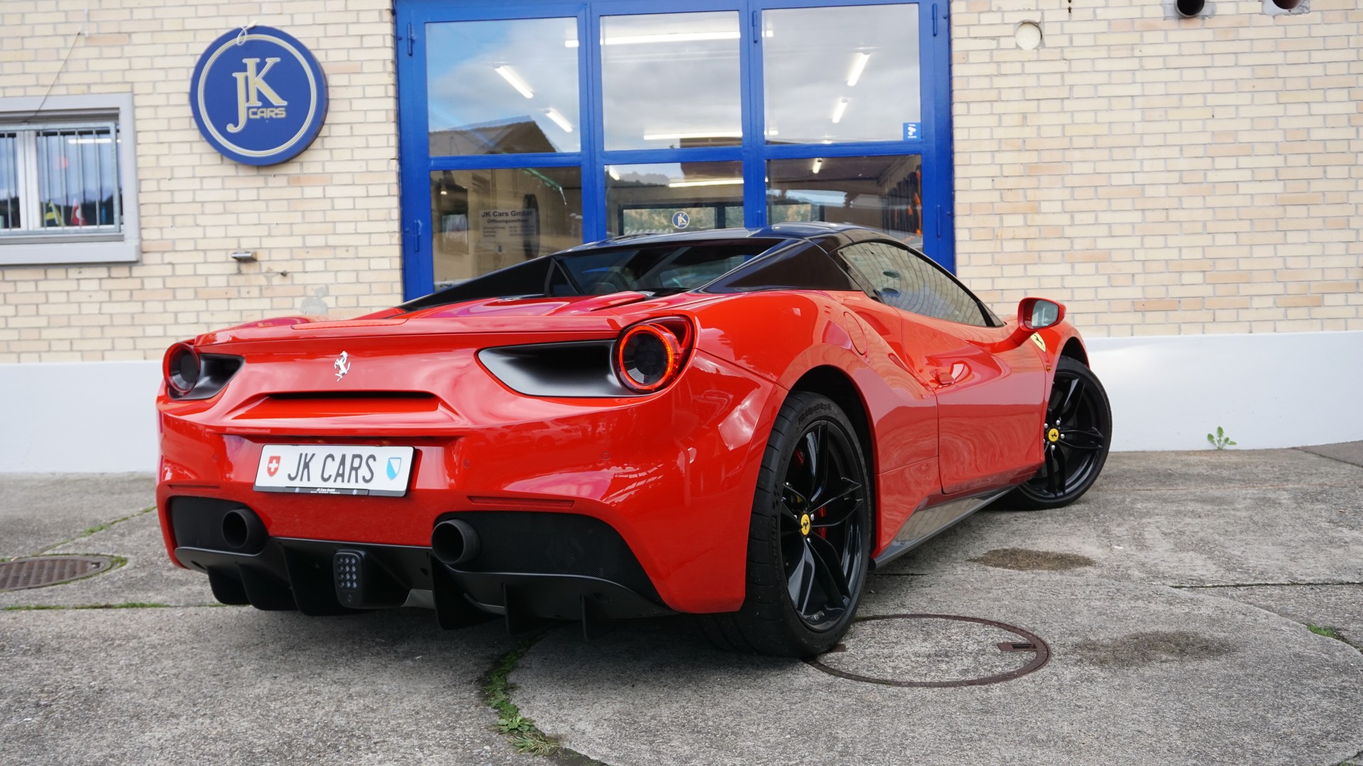 FERRARI 488 Spider 3.9 V8-image-11