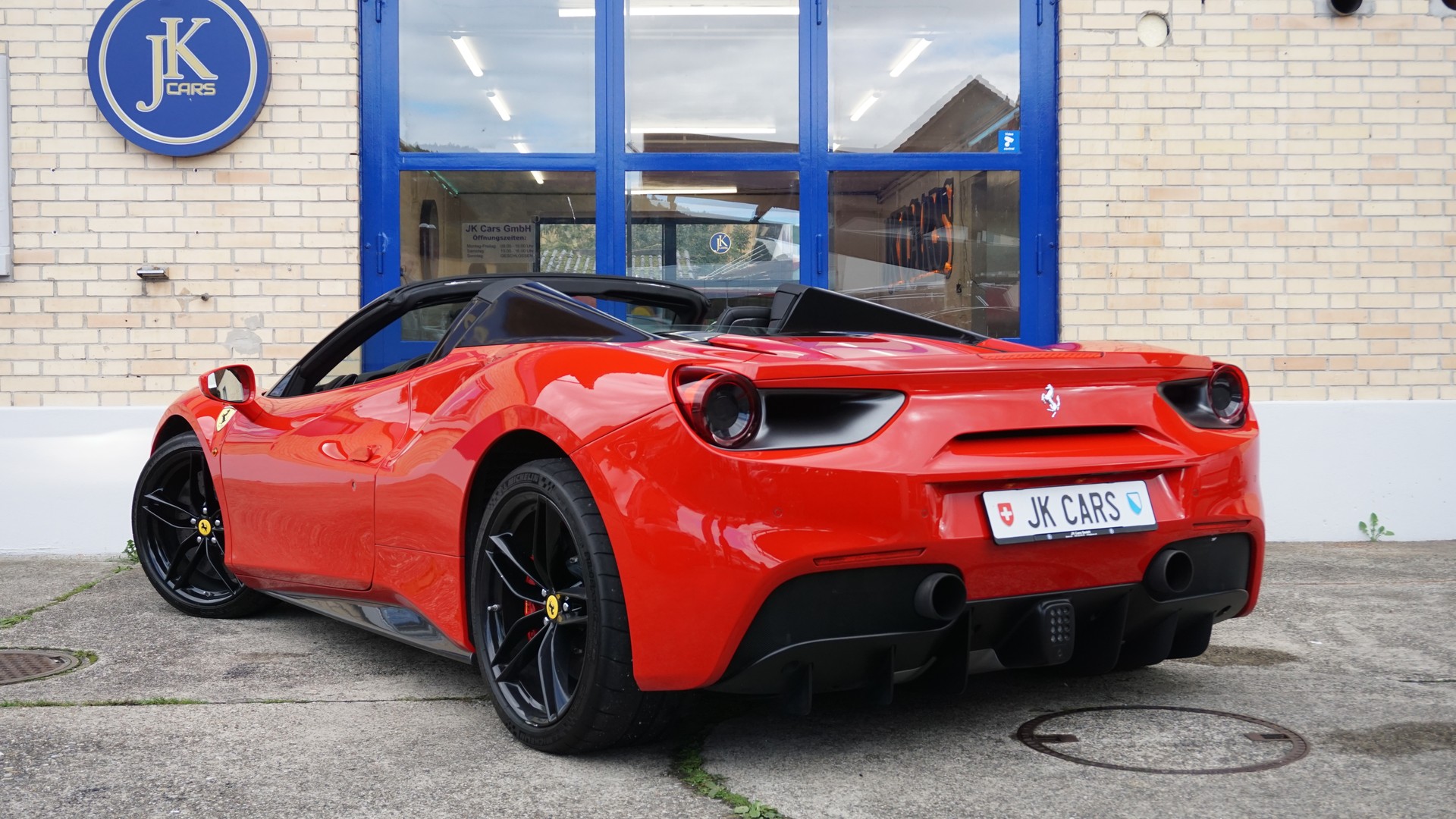FERRARI 488 Spider 3.9 V8-image-10