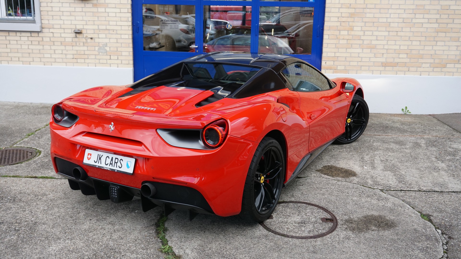 FERRARI 488 Spider 3.9 V8-image-13