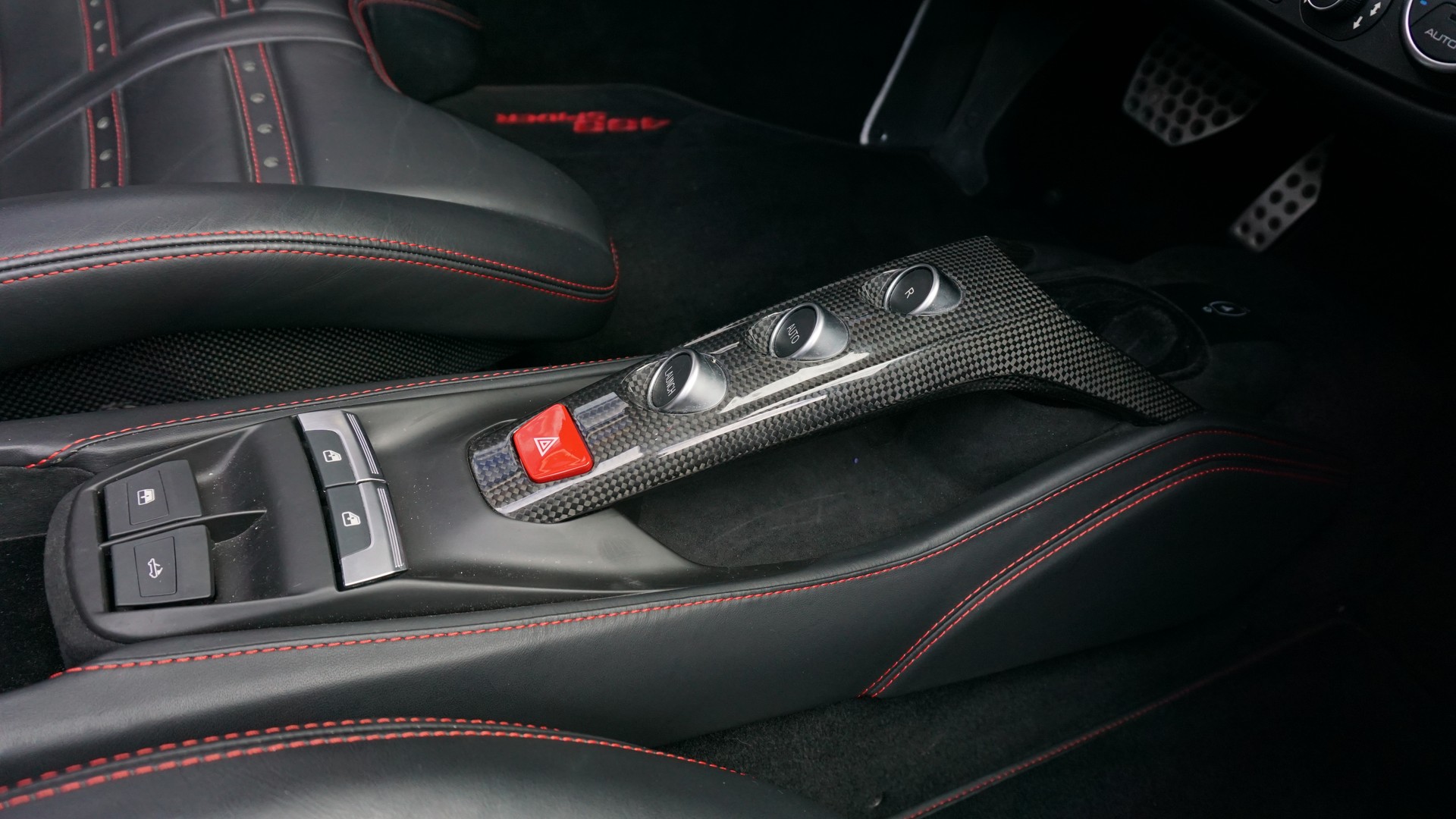 FERRARI 488 Spider 3.9 V8-image-25