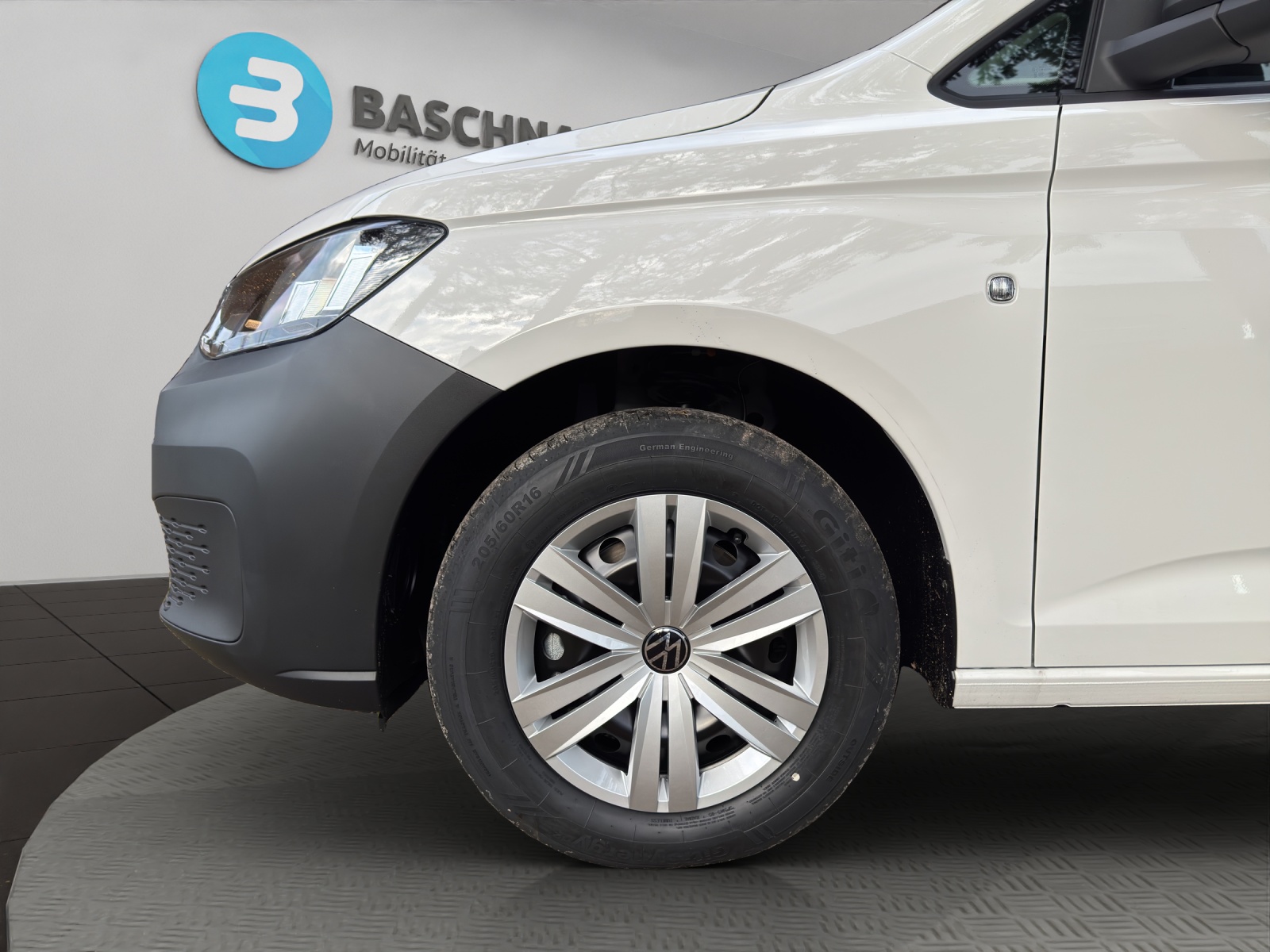 VW Caddy Cargo 1.5 TSI Entry-image-5