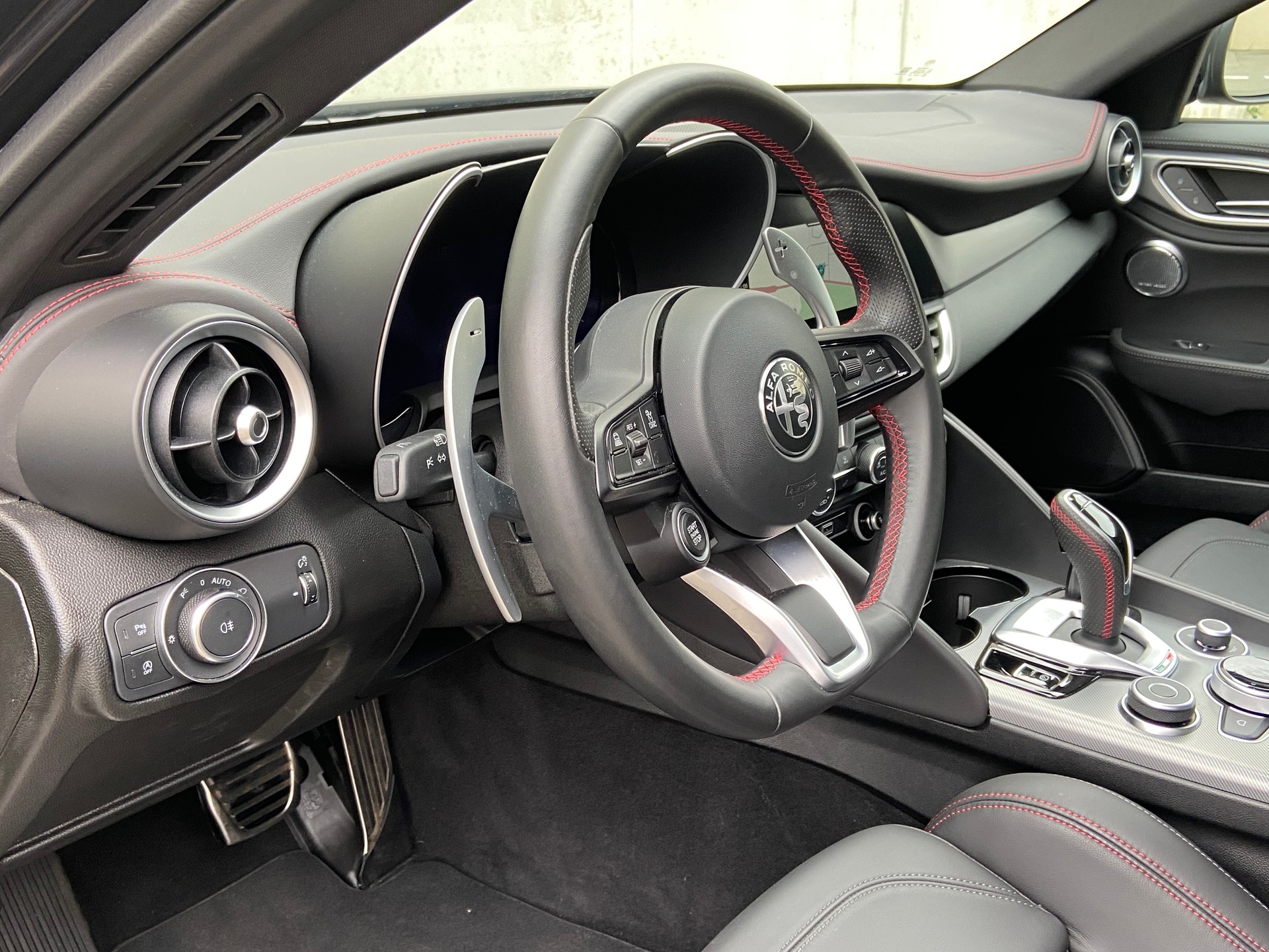 ALFA ROMEO Giulia 2.0 Competizione Pack Q4 AT8-image-5