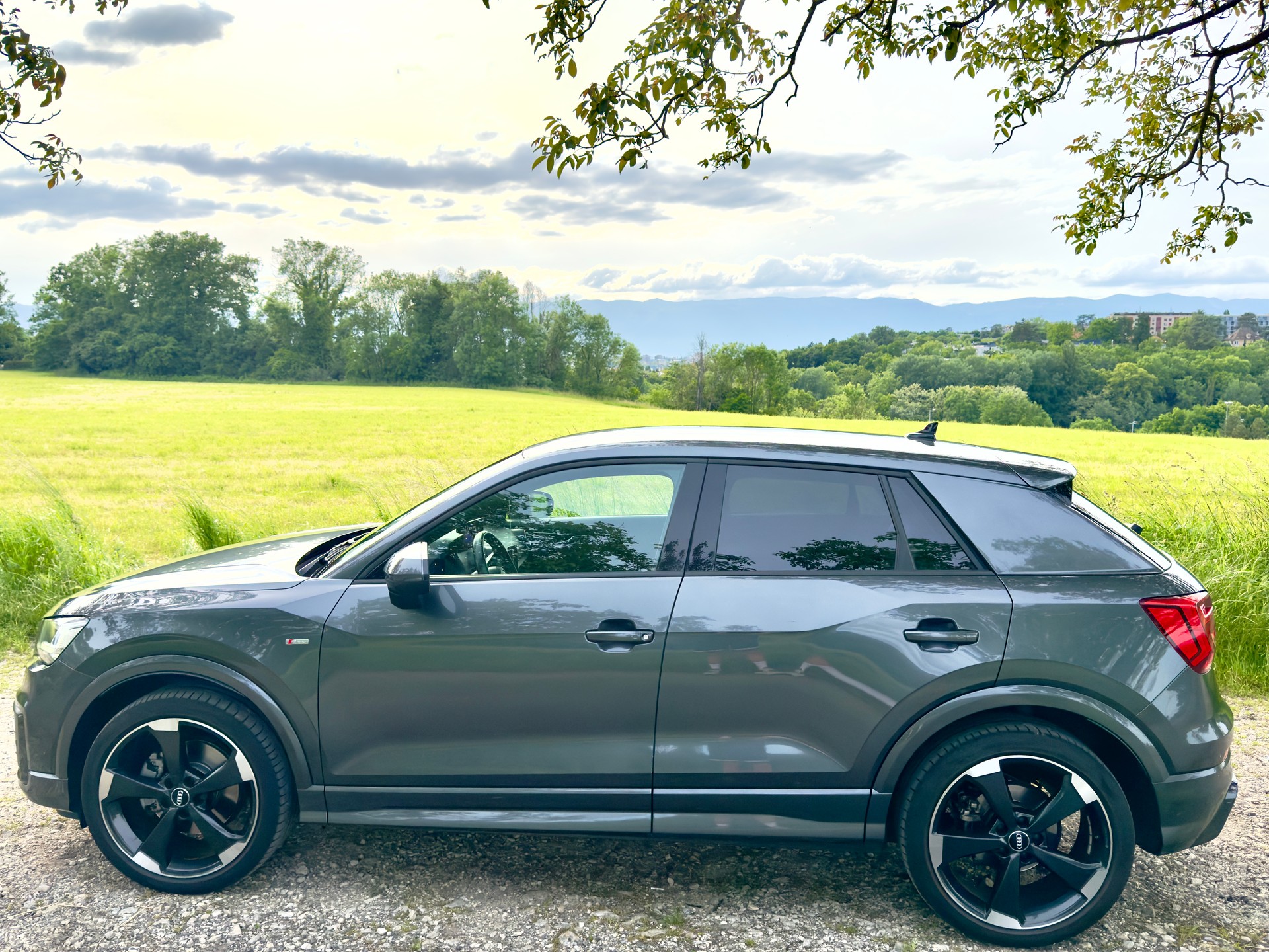 AUDI Q2 40 TFSI S-line quattro-image-4