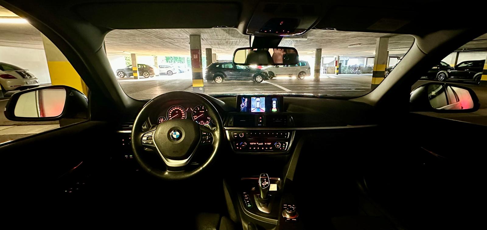BMW 330d xDrive Touring Luxury Line Steptronic mit Voll-Austattung. *CH-Fahrzeug *Panorama Dach *Frisch ab MFK (03.07.2026)-image-3