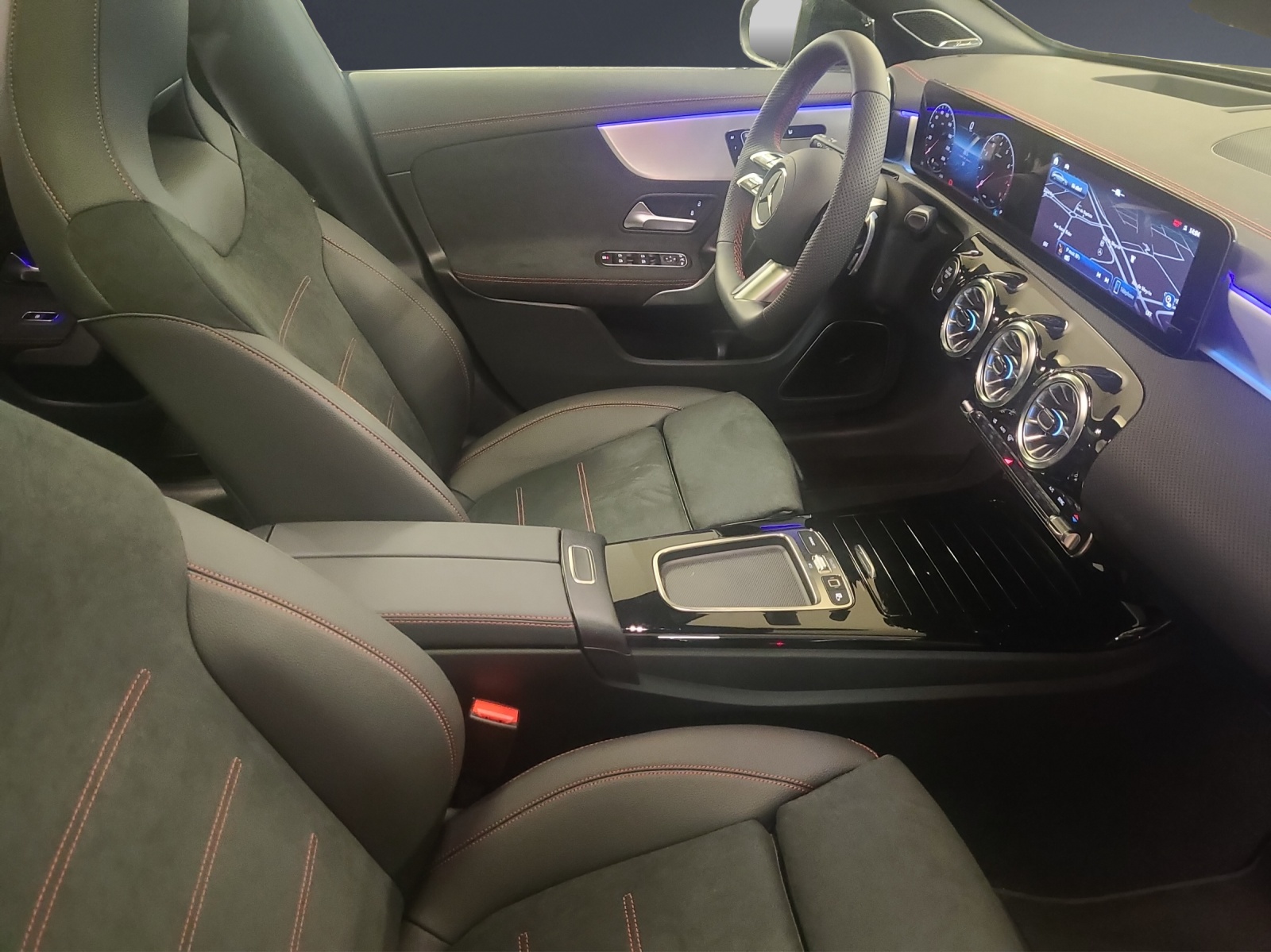 MERCEDES-BENZ CLA Shooting Brake 200 7G-DCT-image-7