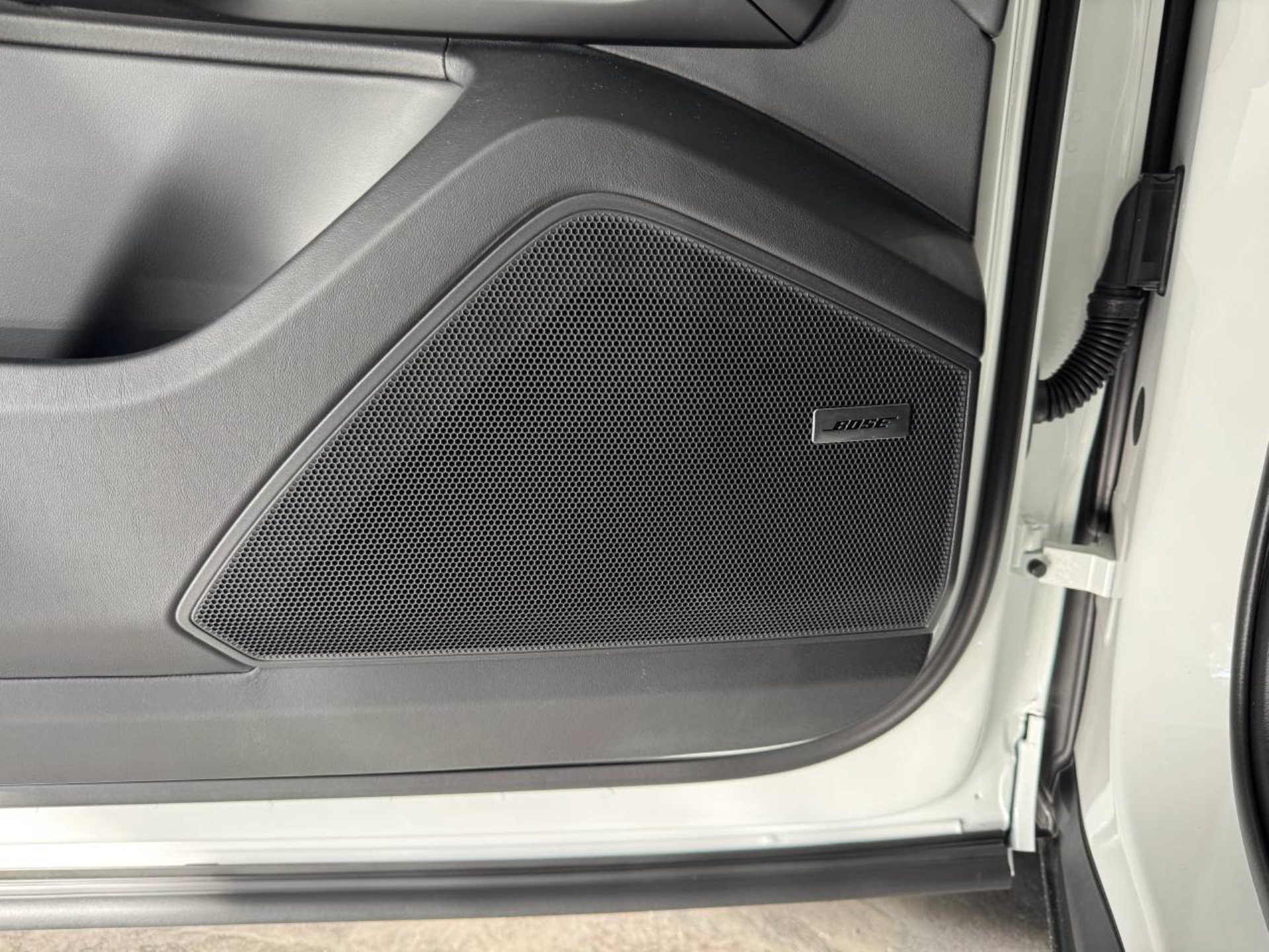 PORSCHE Cayenne E-Hybrid-image-25