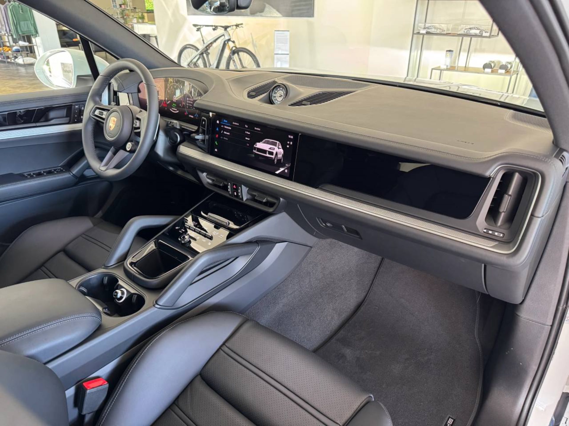 PORSCHE Cayenne E-Hybrid-image-21