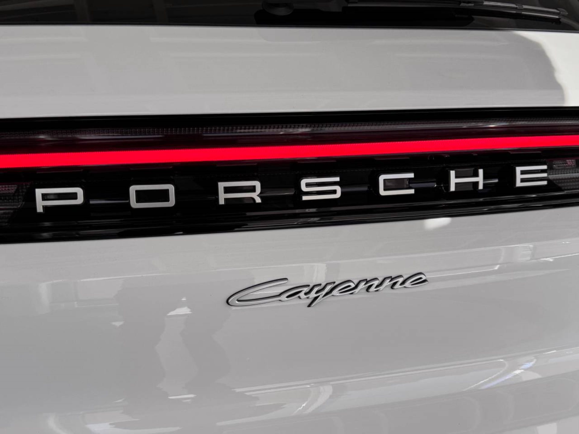 PORSCHE Cayenne E-Hybrid-image-42