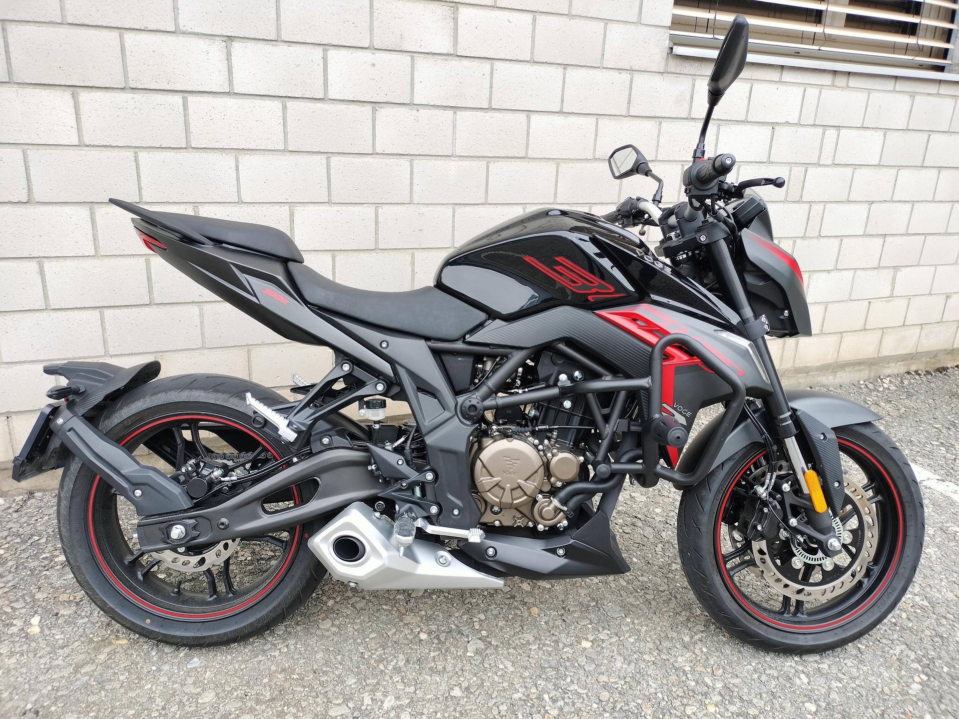 VOGE 300 R