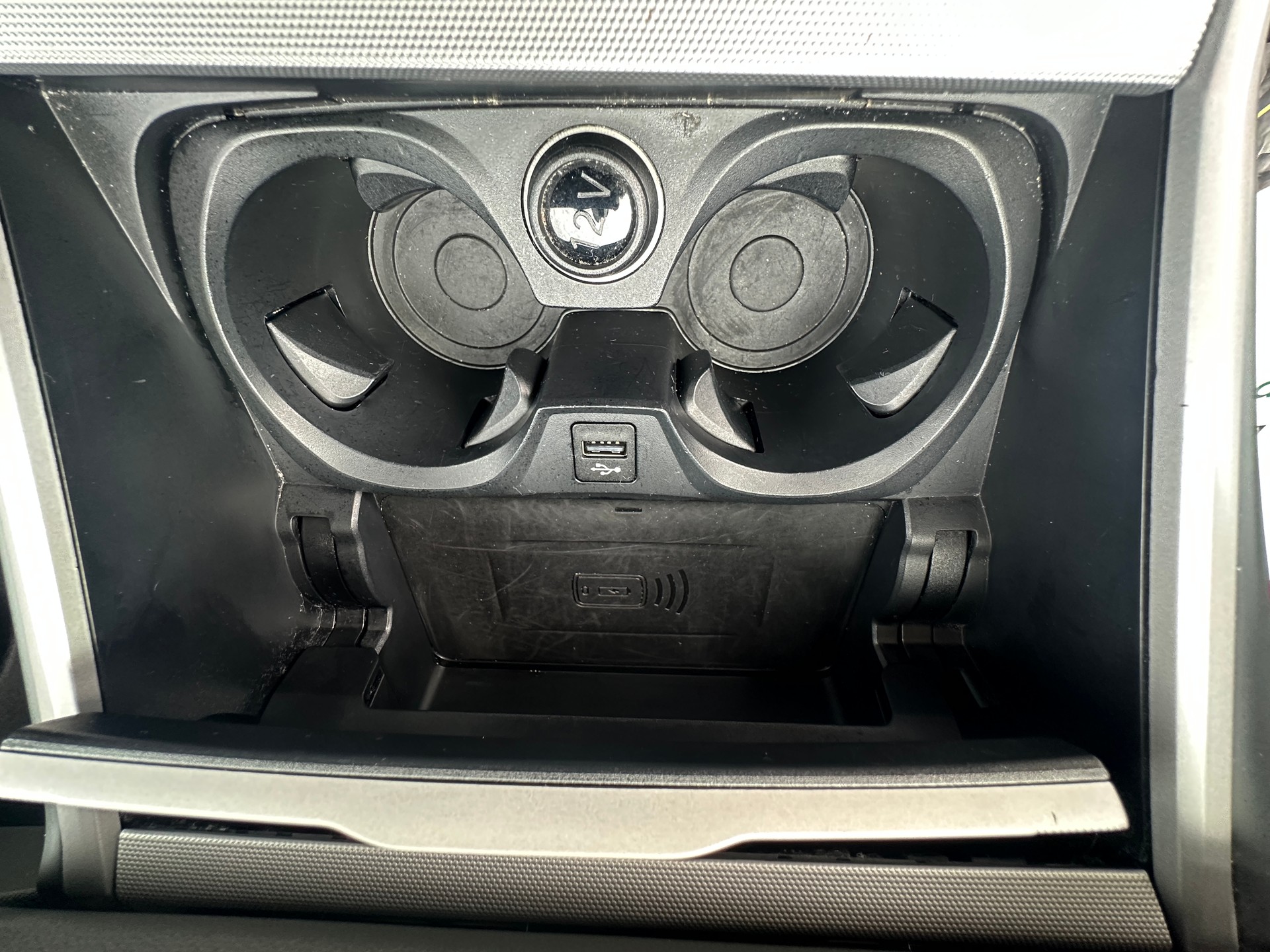 BMW 320d xDrive 48V Touring Steptronic-image-25
