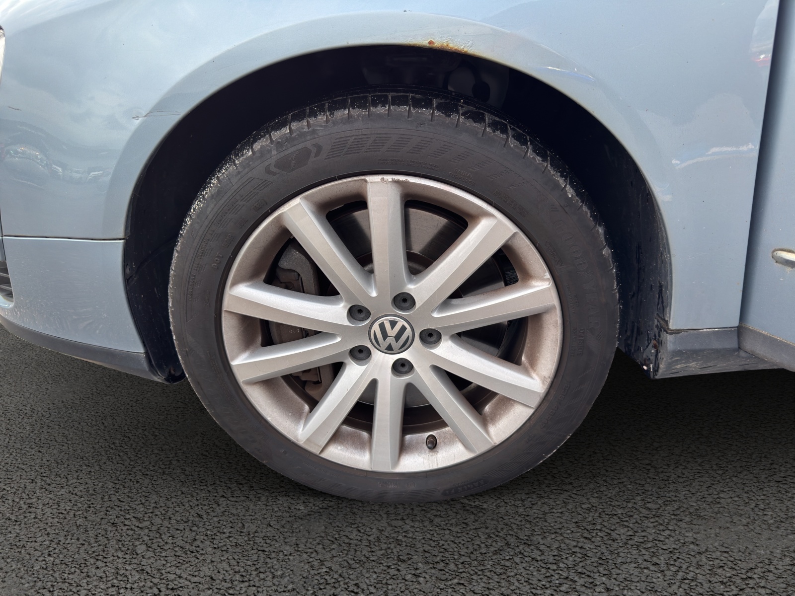 VW Passat Variant 3.2 V6 FSI Sportline 4Motion-image-11