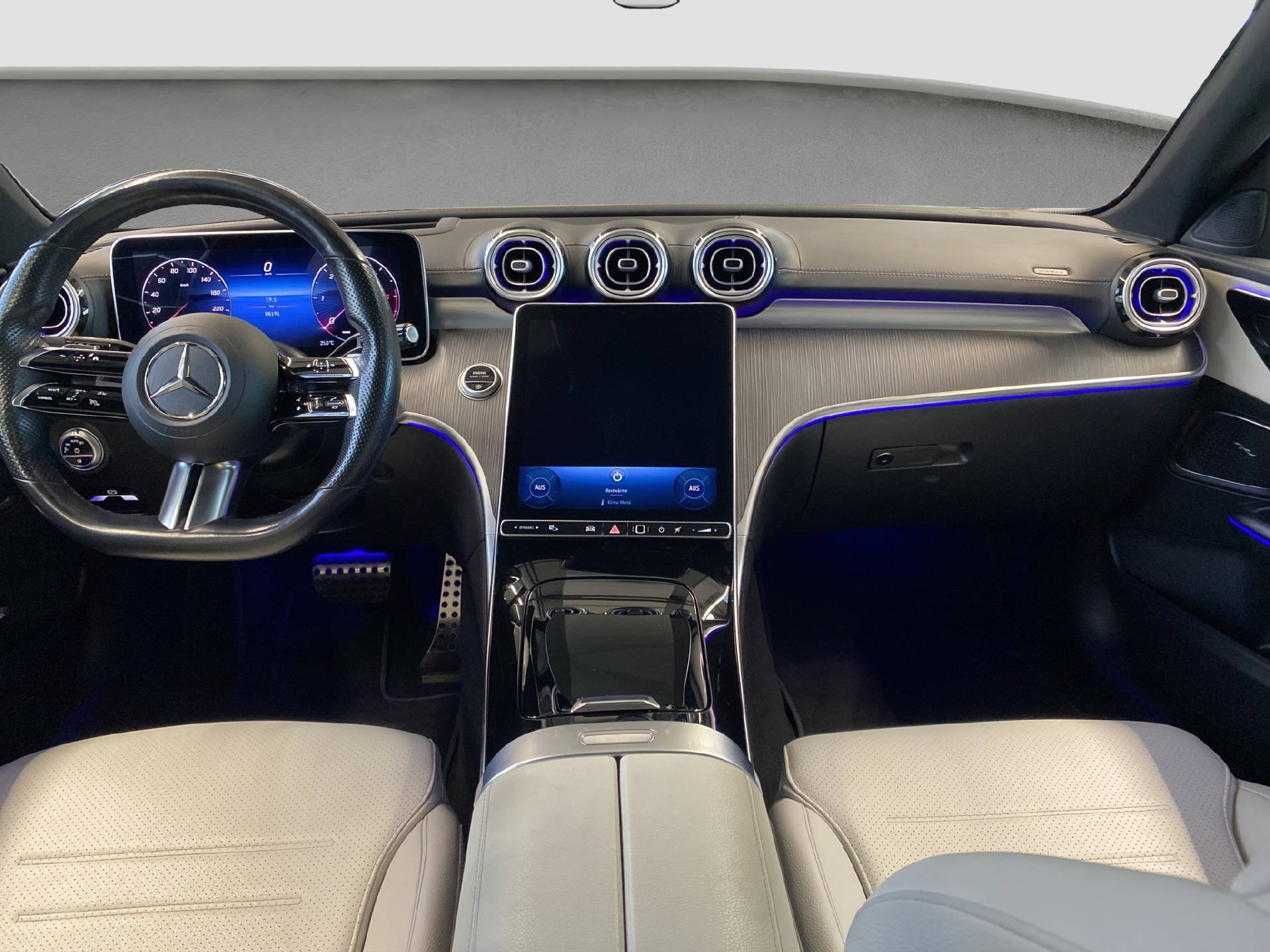MERCEDES-BENZ C 300 d AMG Line Kombi-image-6