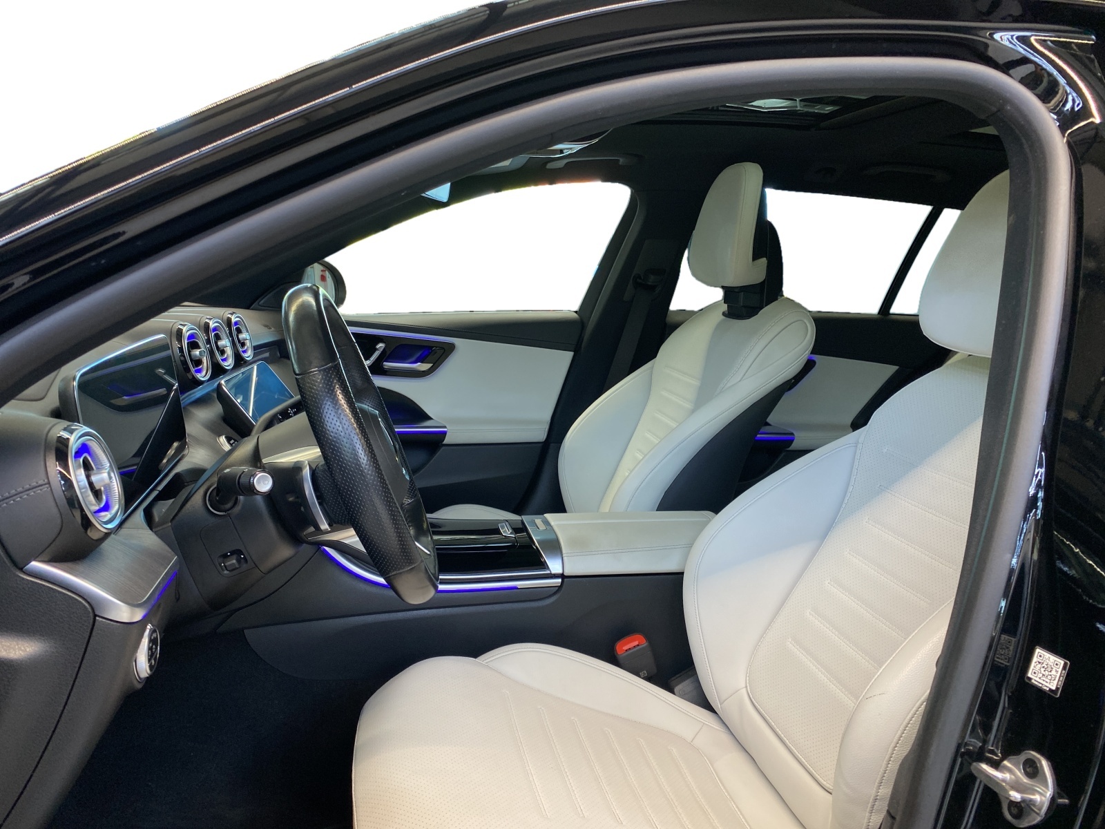MERCEDES-BENZ C 300 d AMG Line Kombi-image-6