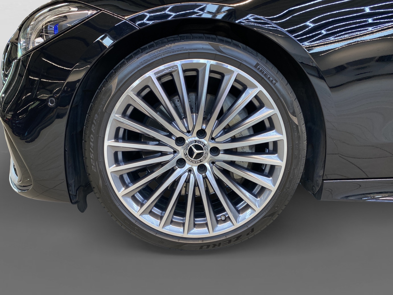 MERCEDES-BENZ C 300 d AMG Line Kombi-image-5