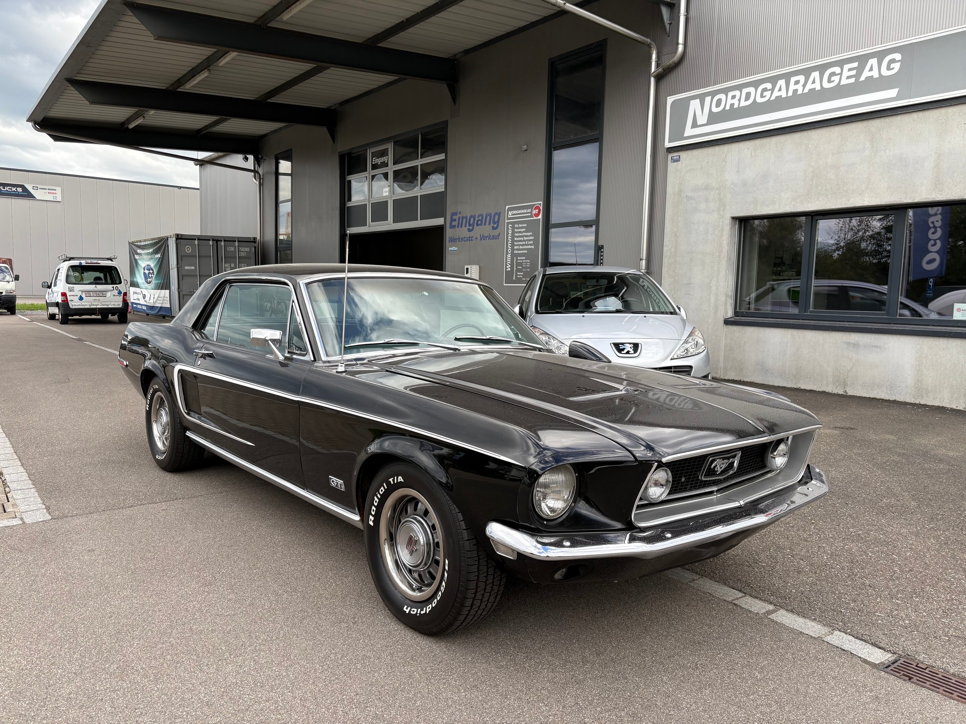 FORD Mustang S-Code 4-Speed-image-0