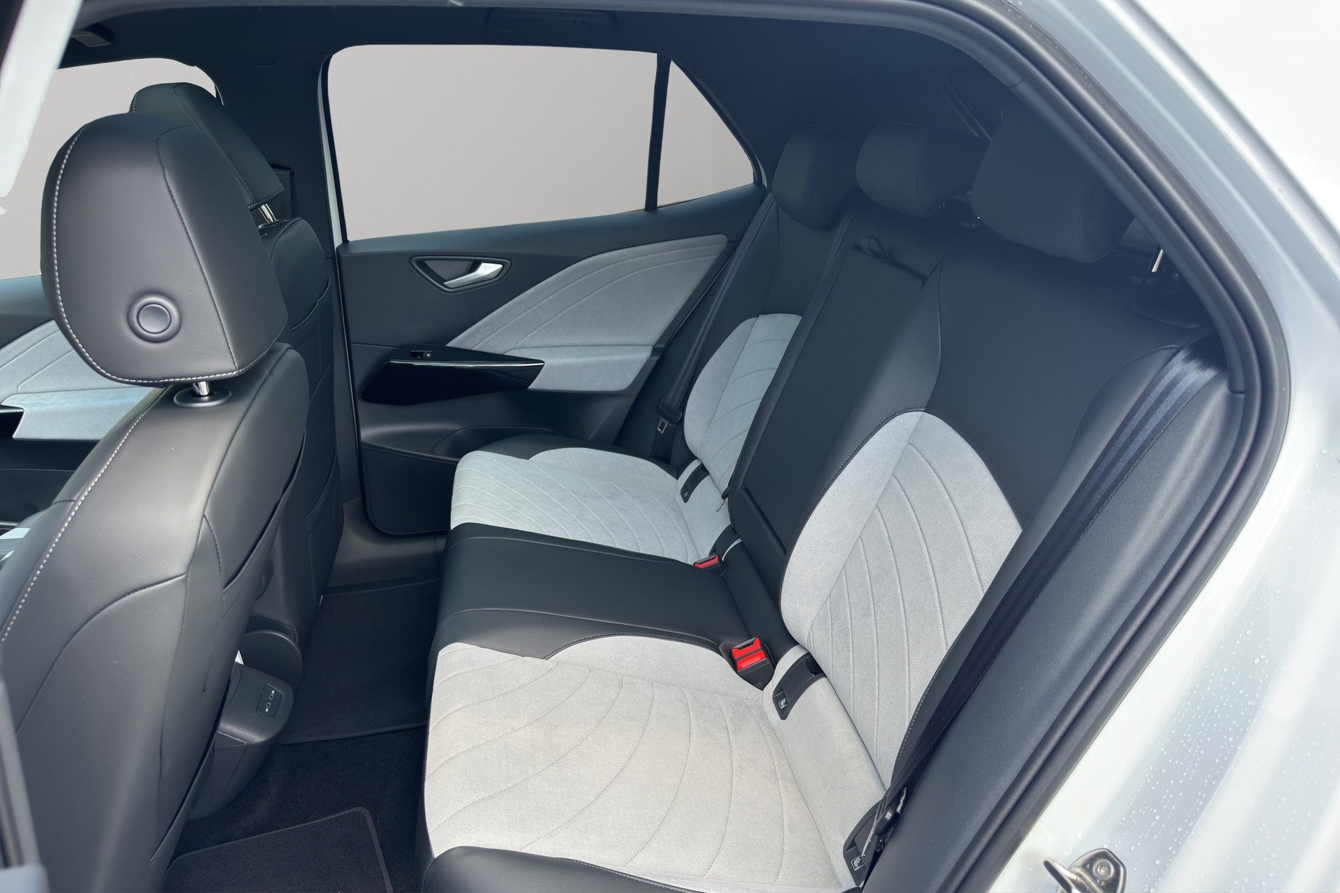 VW ID.3 Pro S 79 kWh Pro S United-image-5