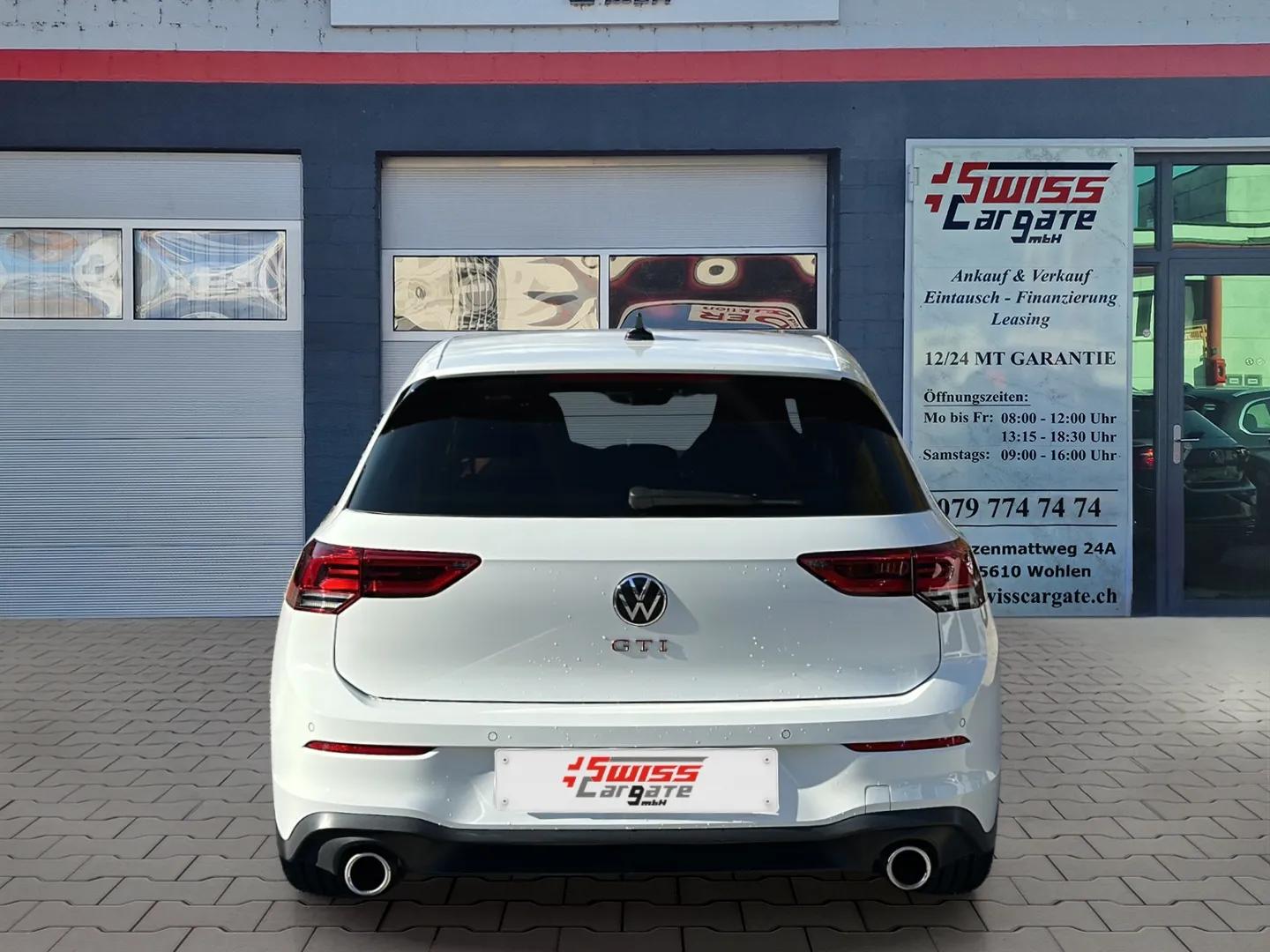 VW Golf 2.0 TSI GTI DSG Black Style mit Rückfahrkamera-image-6