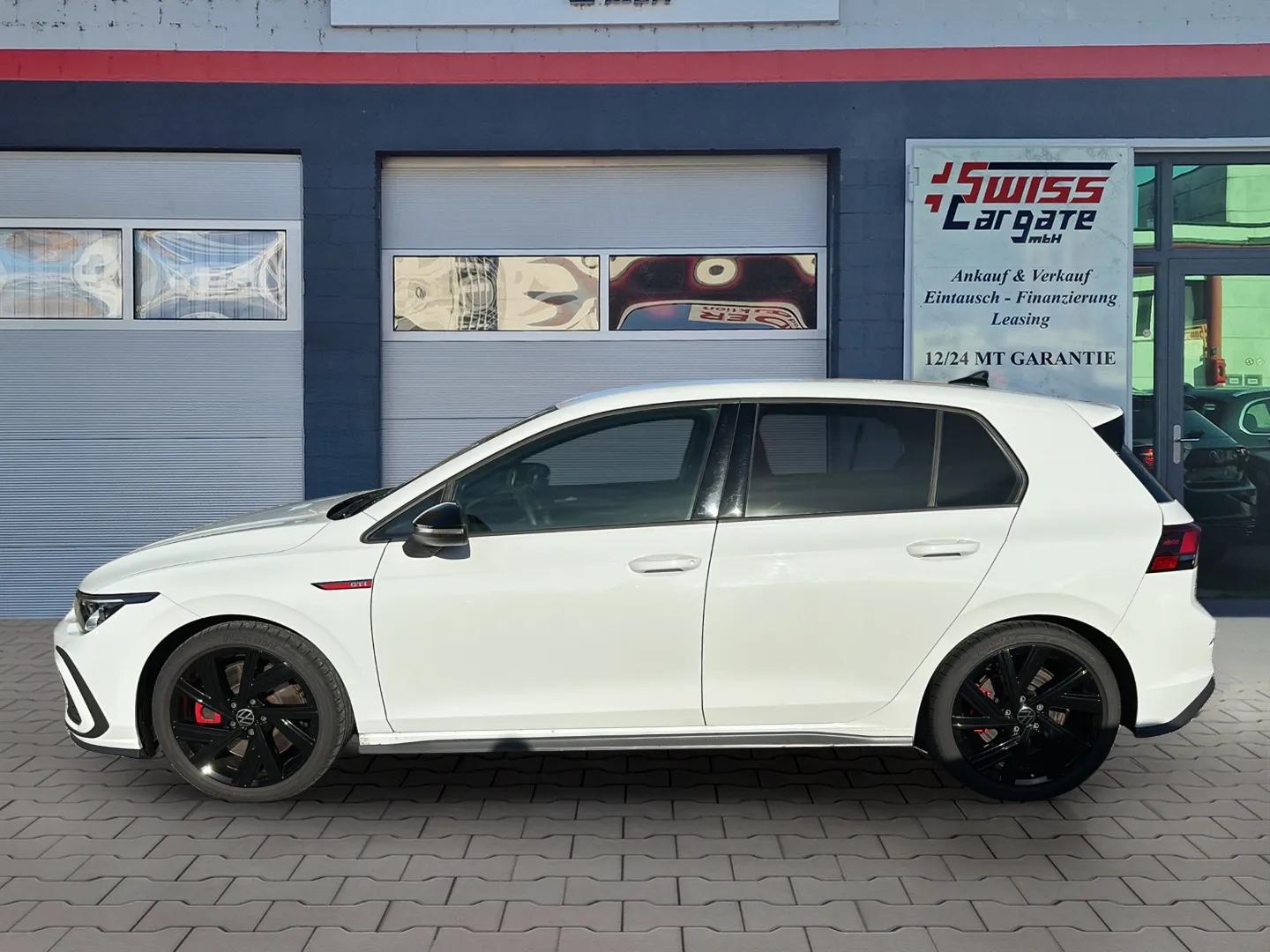 VW Golf 2.0 TSI GTI DSG Black Style mit Rückfahrkamera-image-4