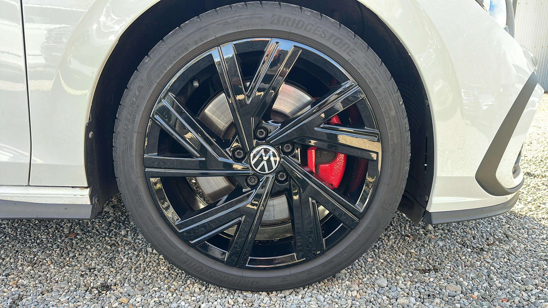 VW Golf 2.0 TSI GTI DSG Black Style mit Rückfahrkamera-image-25