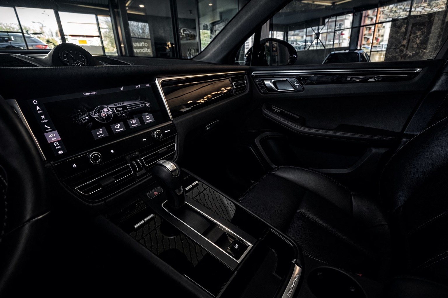 PORSCHE MACAN S PDK-image-4