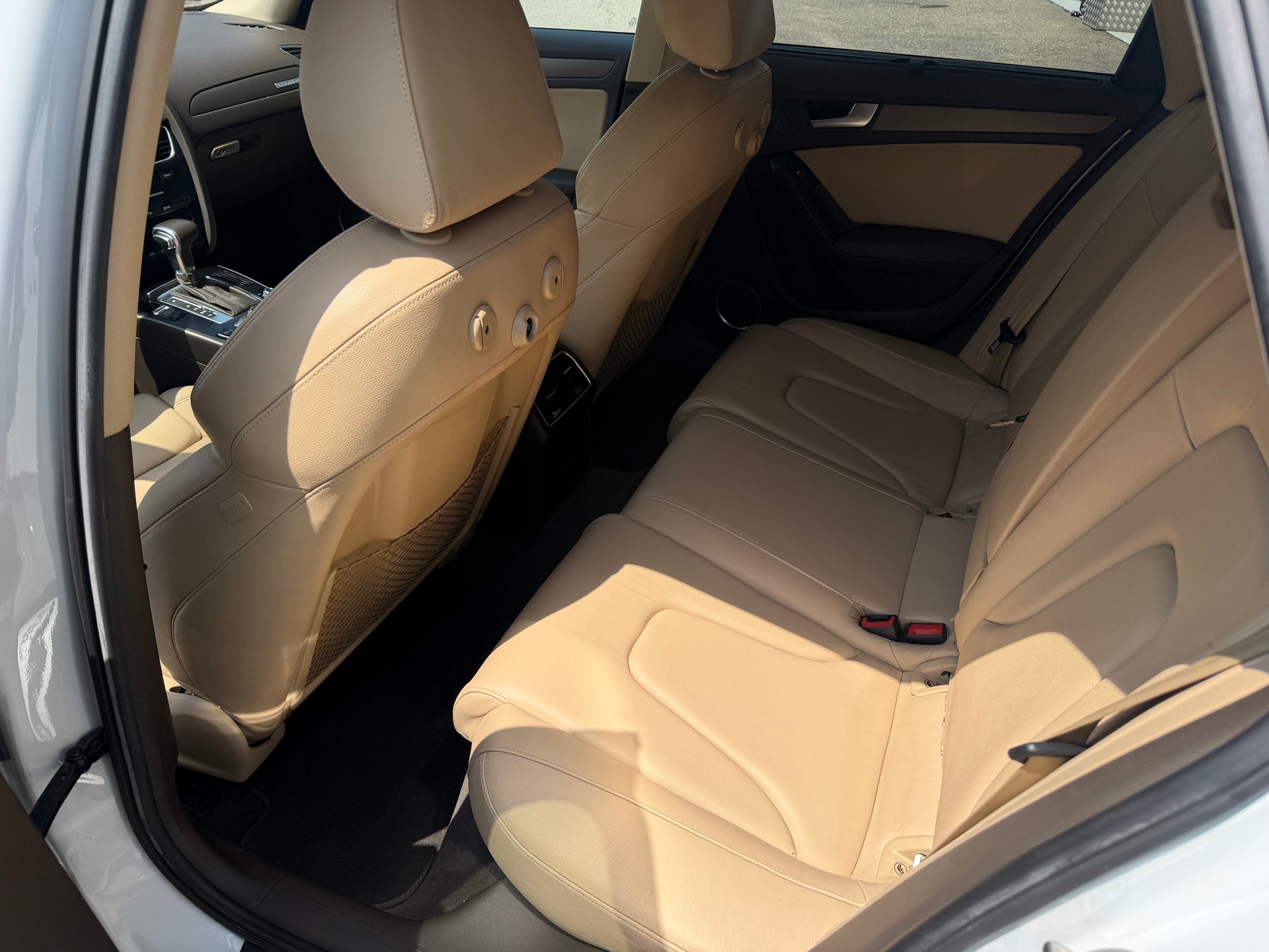 AUDI A4 allroad 3.0 TDI clean diesel quattro S-tronic-image-6