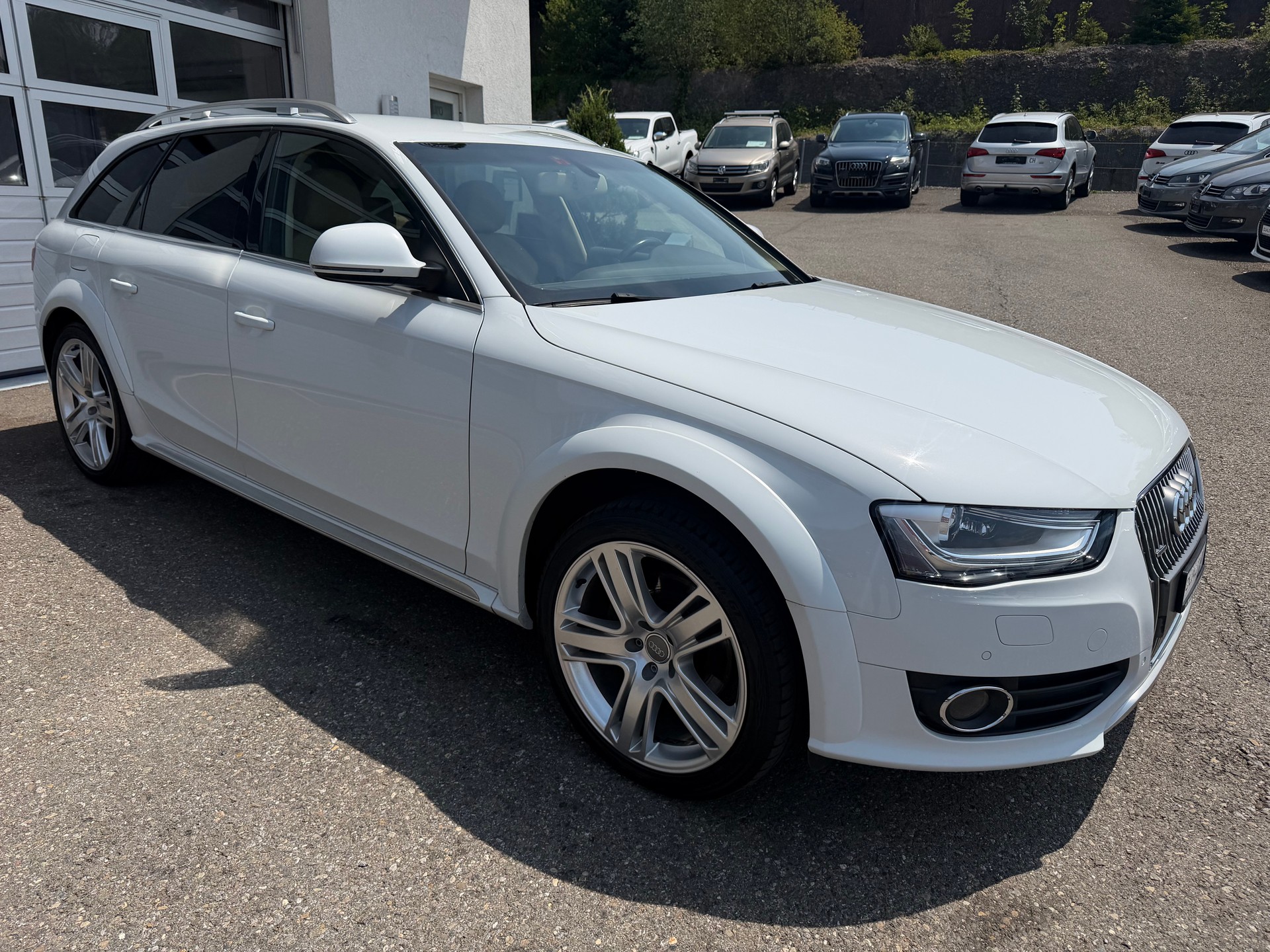 AUDI A4 allroad 3.0 TDI clean diesel quattro S-tronic-showroom-element-3