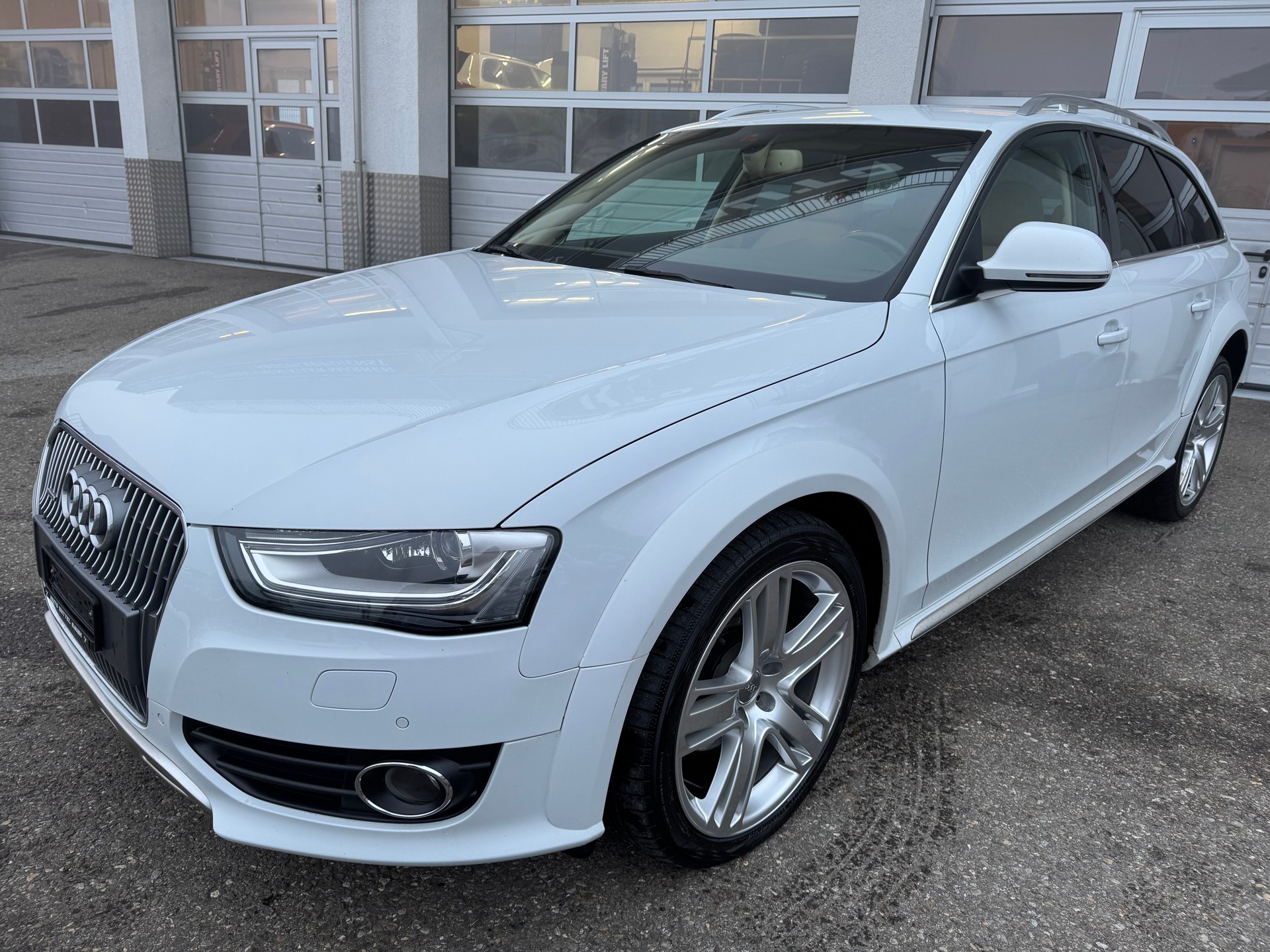 AUDI A4 allroad 3.0 TDI clean diesel quattro S-tronic