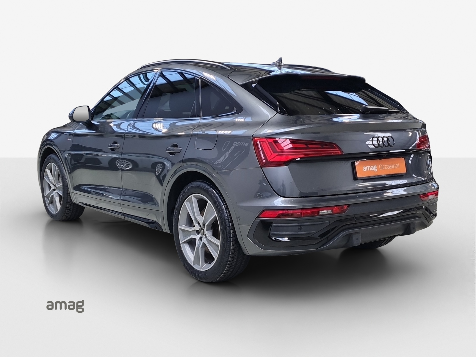 AUDI Q5 Sportback 50 TFSI e PHEV S line quattro S-tronic-image-3