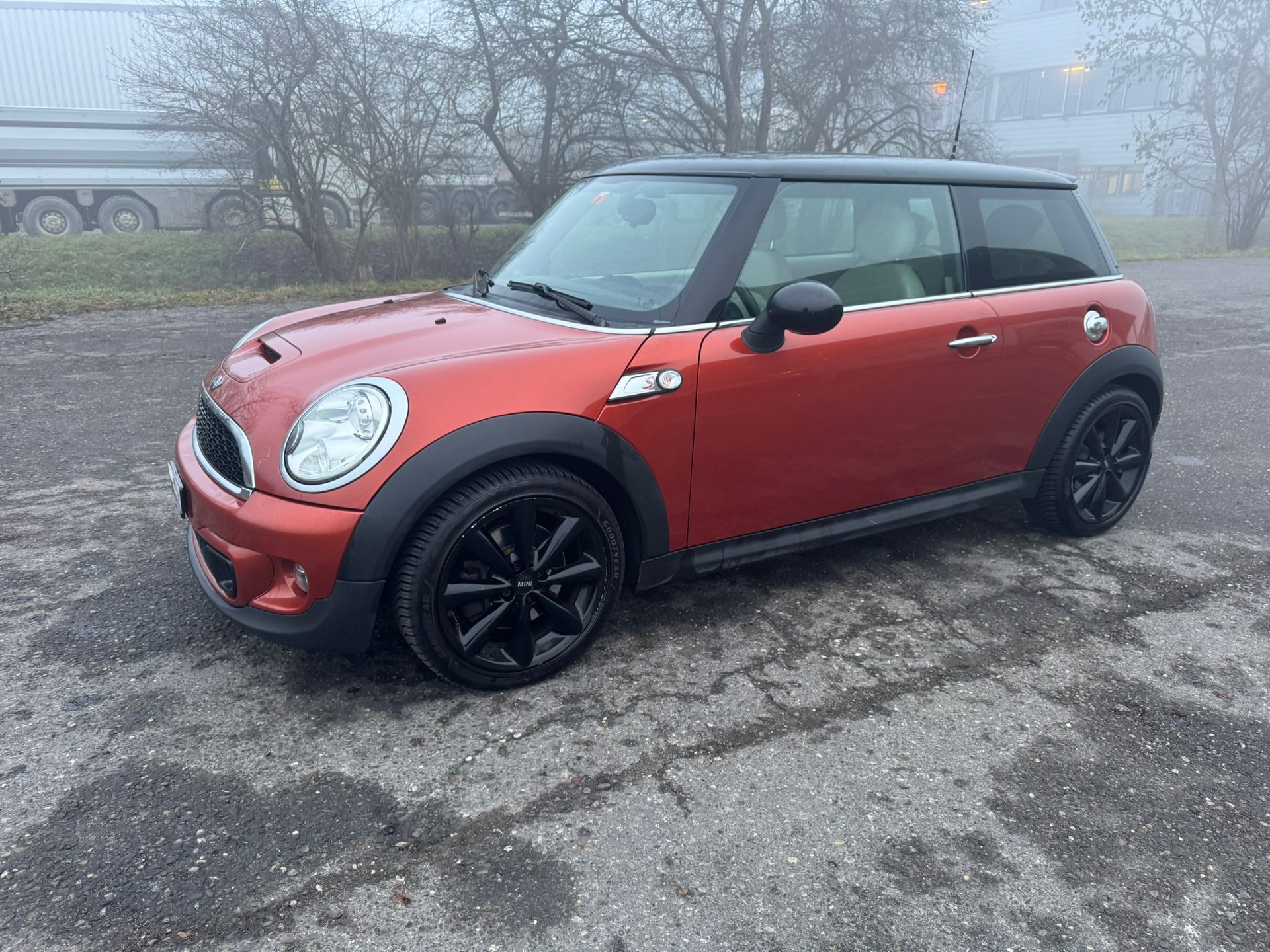 MINI Cooper S-image-1