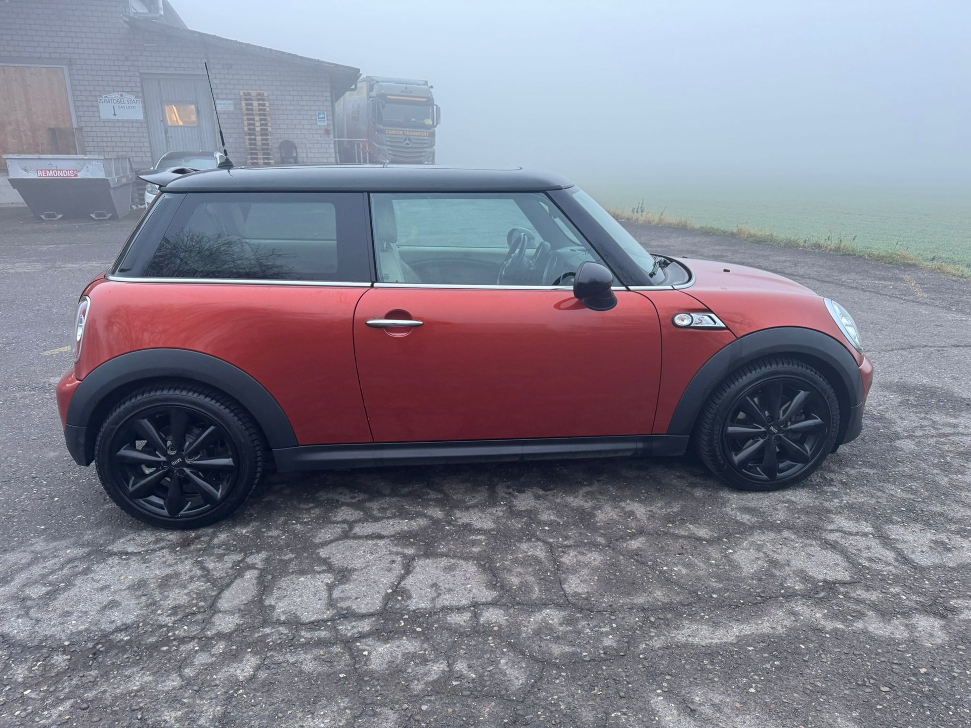 MINI Cooper S-image-8