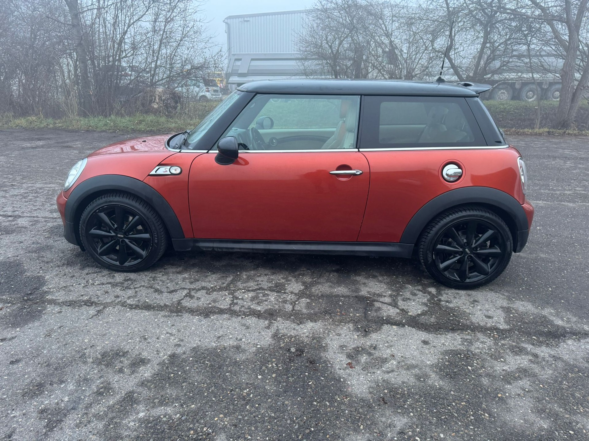 MINI Cooper S-image-9